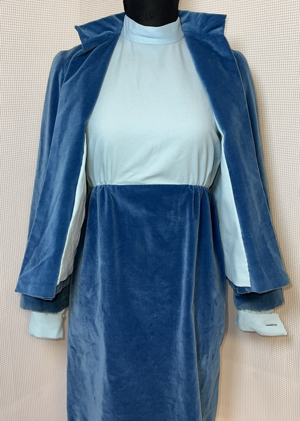 Vintage Unbranded Dress Two Piece Set Jacket Blue Velvet 60 Jeweled Buttons u90
