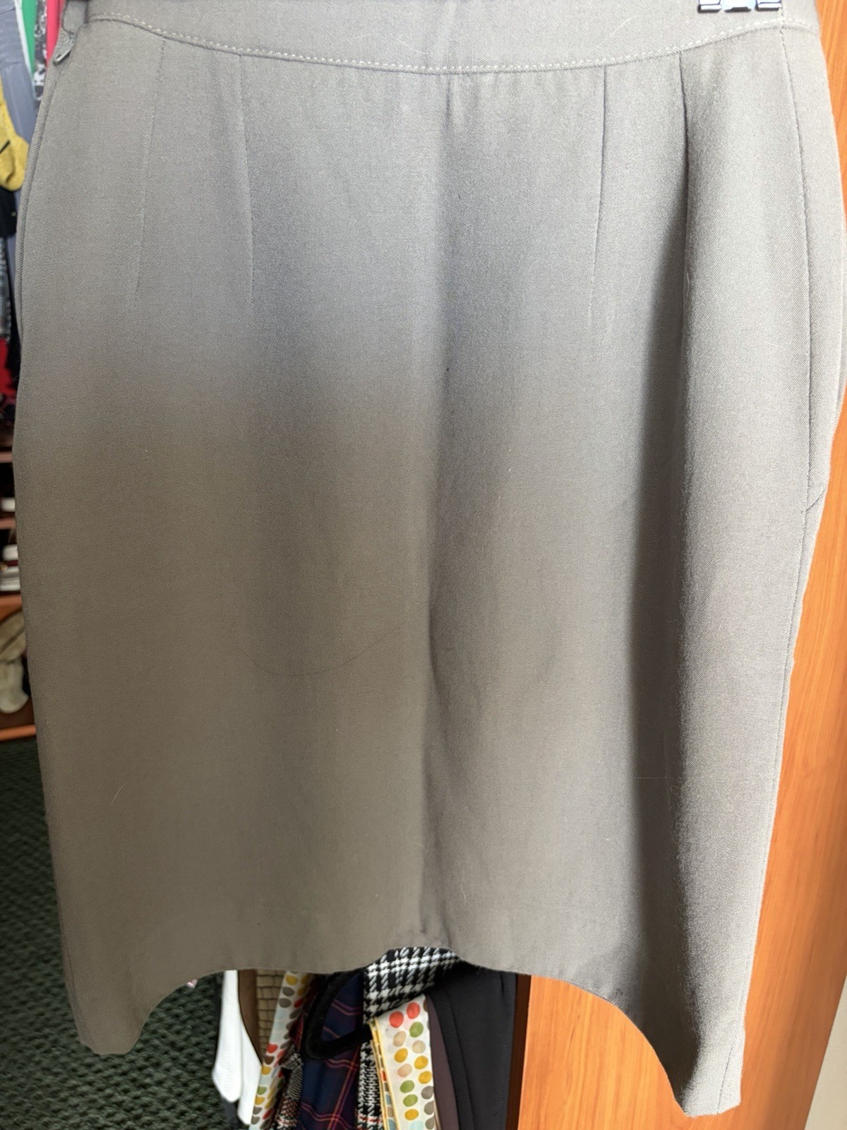 Georgio Armani Vintage Skirt Size 40 Made In Italy Women’s 100% Wool