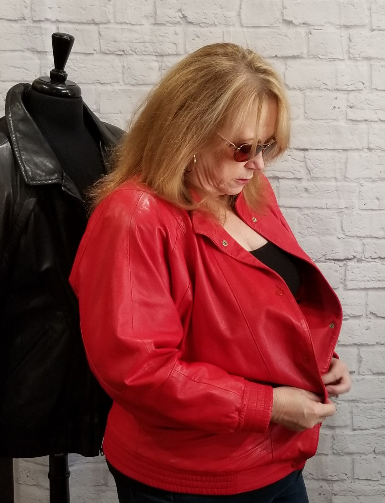 VTG 1980s Women’s Red Pleather Bomber Jacket Size L
