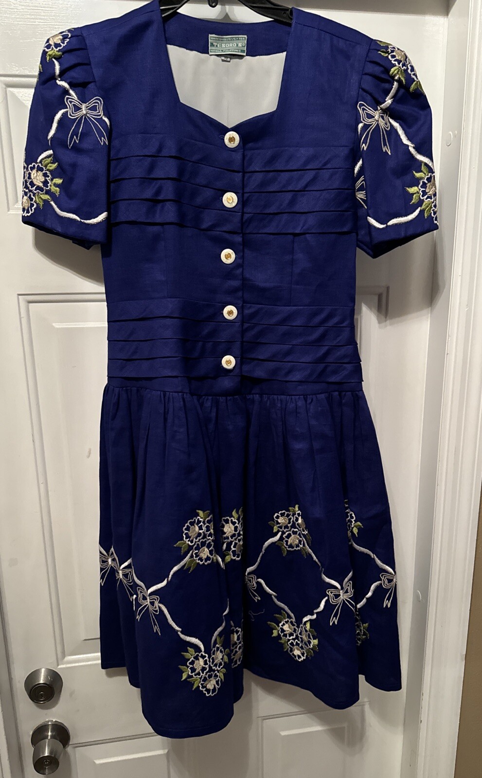 VTG Made Exclusively For Tesoro’s Philippines Embroidered Lines Blue Dress 10