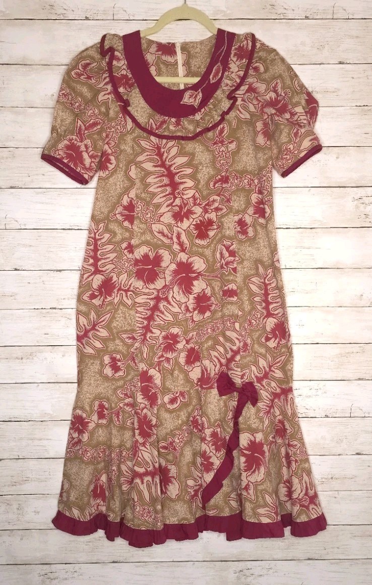 Made in Hawaii Dress Medium 34″ Mumu Hawaiian Floral Print Vintage Red Khaki
