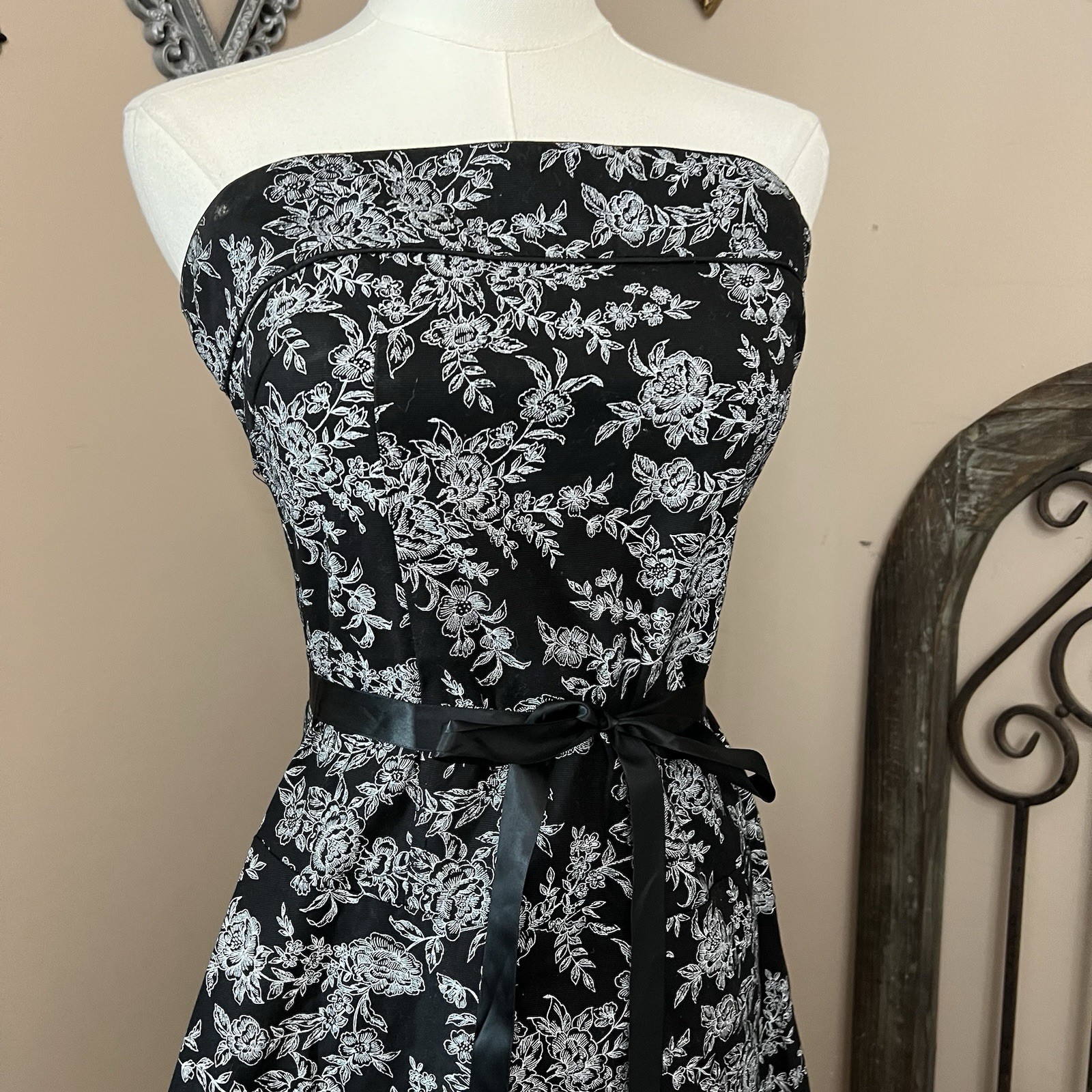 Vintage 90s does 50s Black Floral Toile A Line Strapless Dress Sz Med Gothic