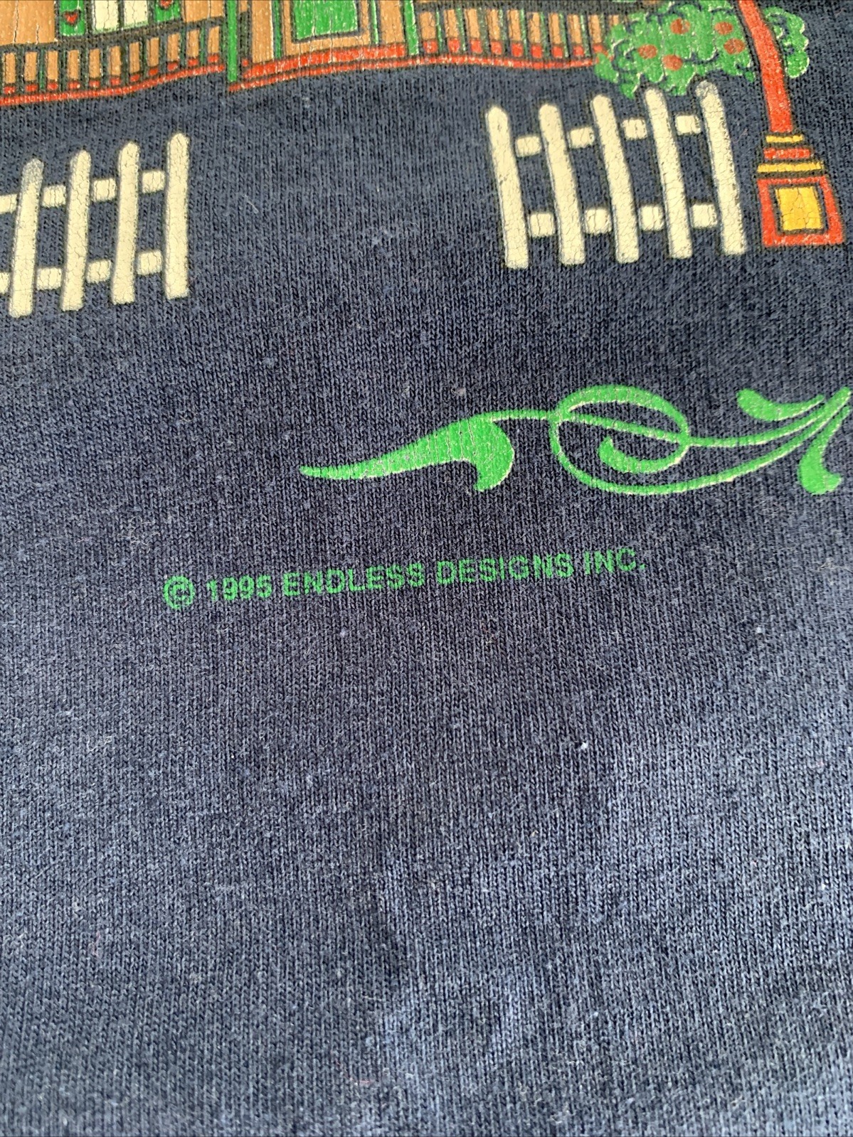Vintage 95 Endless Designs Houses T-shirt Size L Large USA Unisex 50/50 Jerzees