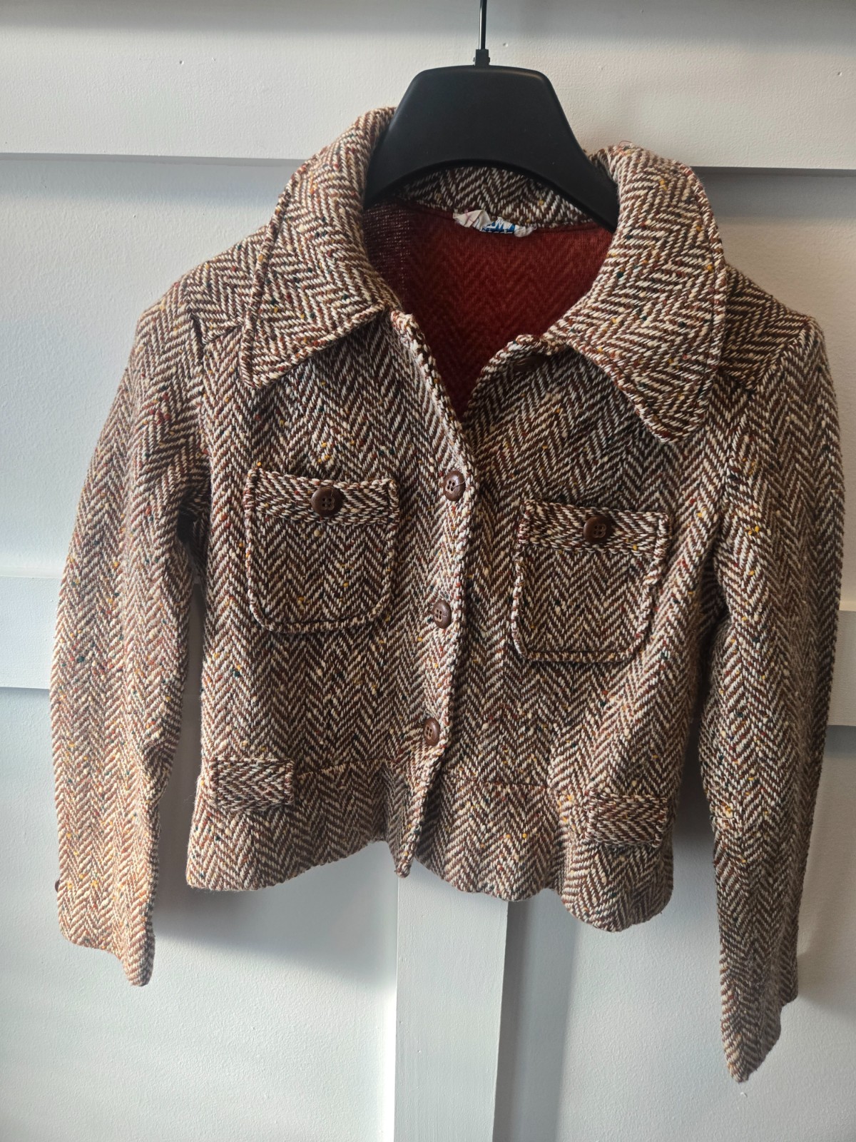 1970’s Vintage College Town Herringbone Tweed Jacket – Cropped Wool Blend Blazer