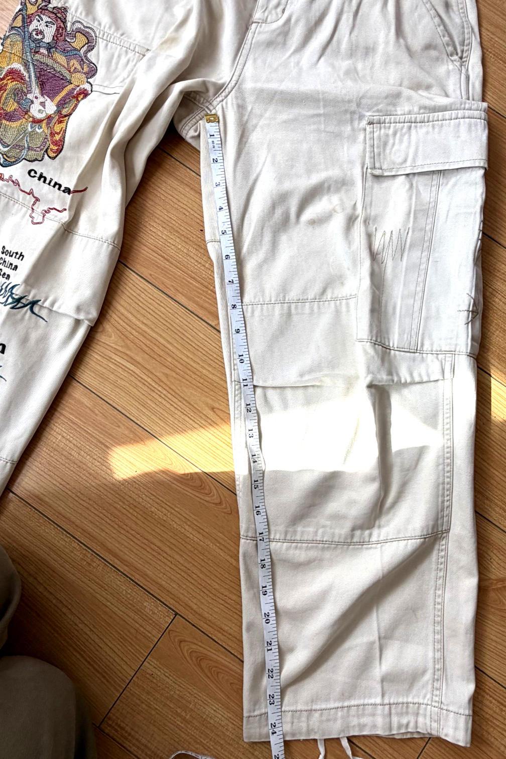 Vintage Y2K Da Nang „Surplus Indo-Chine” Embroidered Vietnam Map Cargo Pants