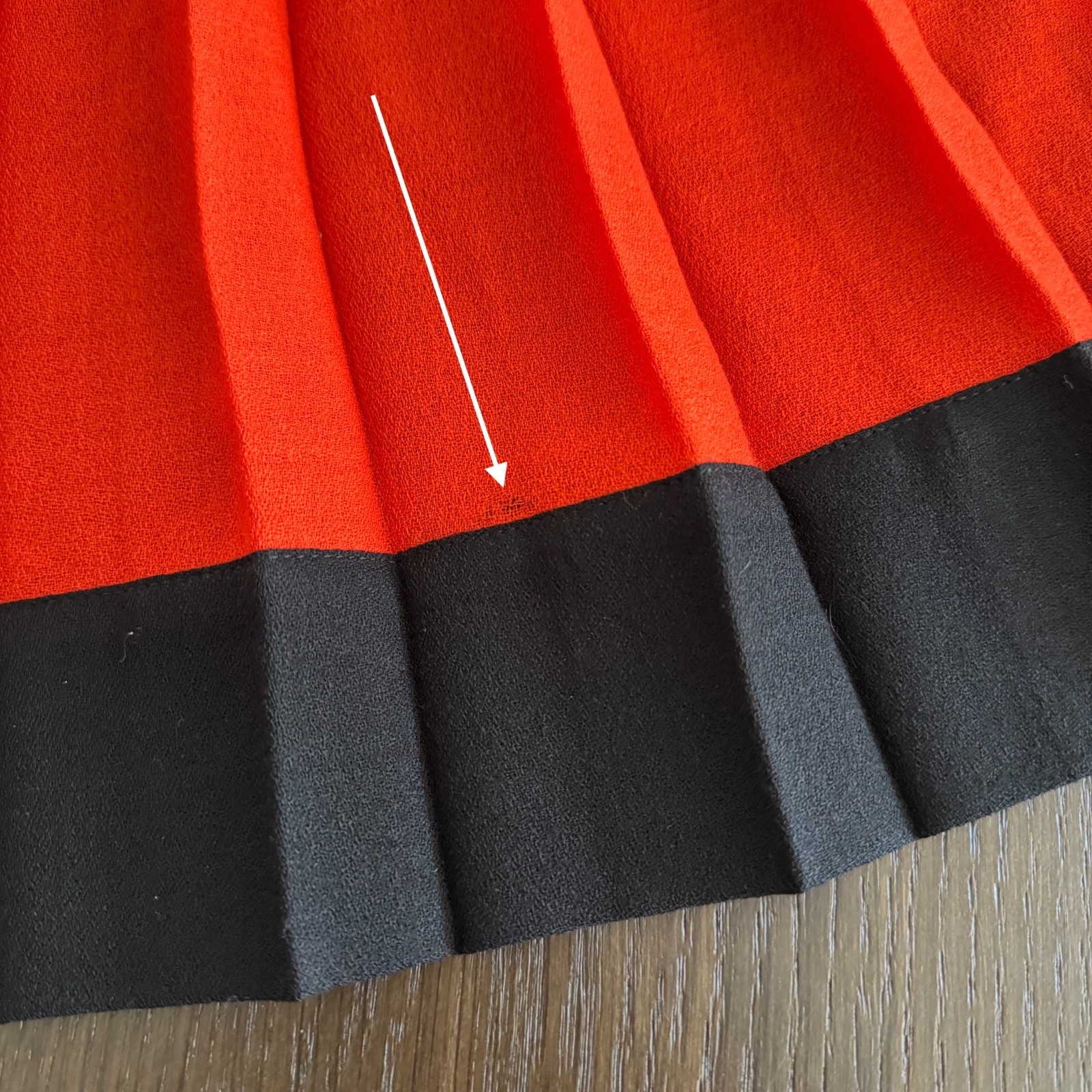 GIANNI VERSACE pleated wool wrap skirt size 42 from F/W 1991/92