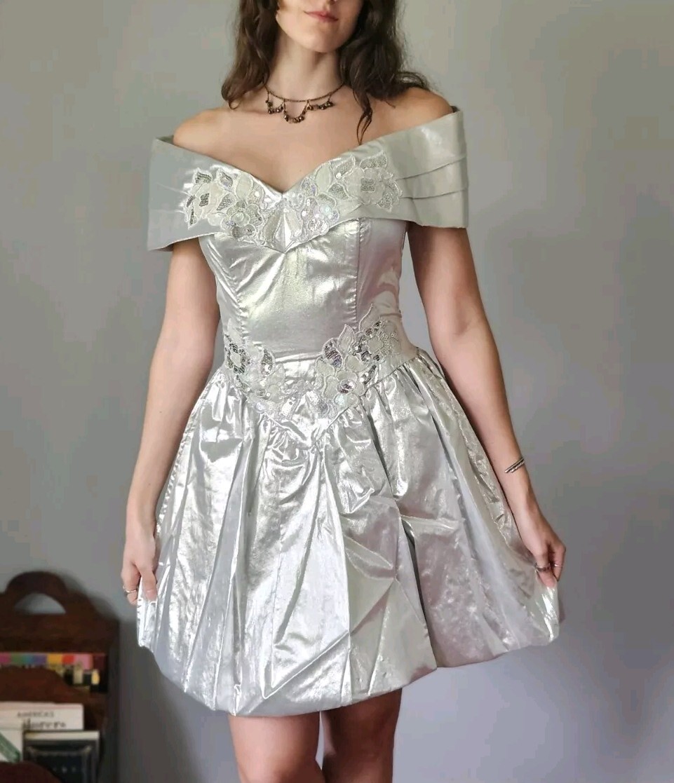 Vintage 1990s Gunne Sax Metallic Silver Lamé Party Dress