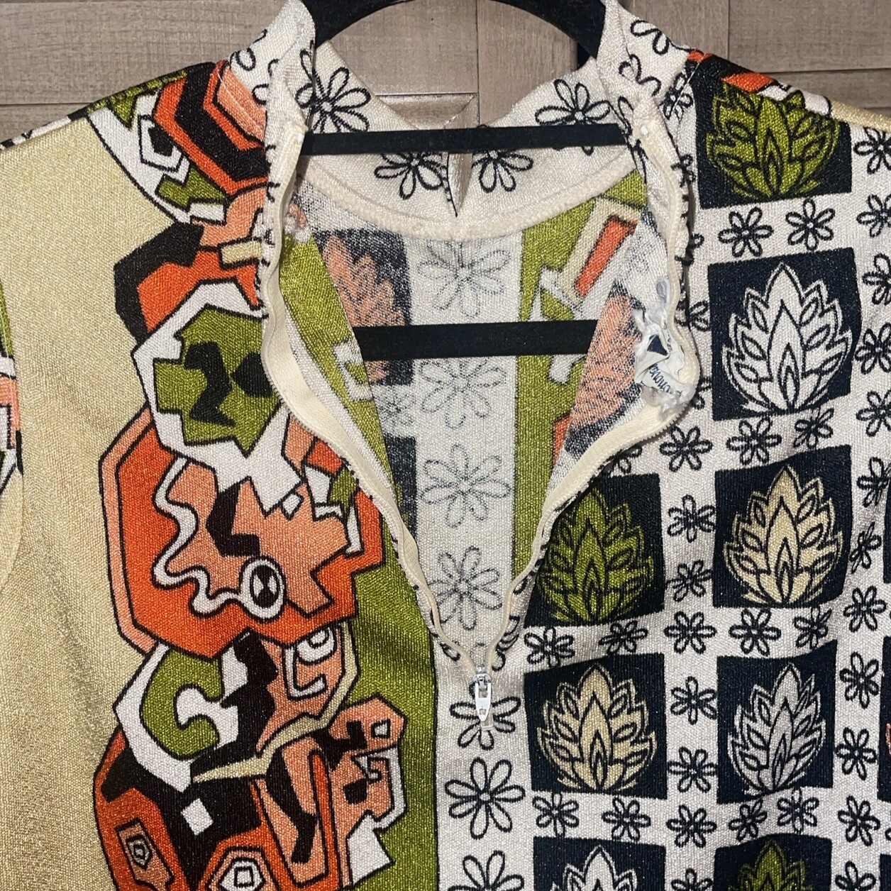 Vtg 60s-70s Donovan Galvani Of Dallas Abstract Colorful Sleeveless Top, Back Zip