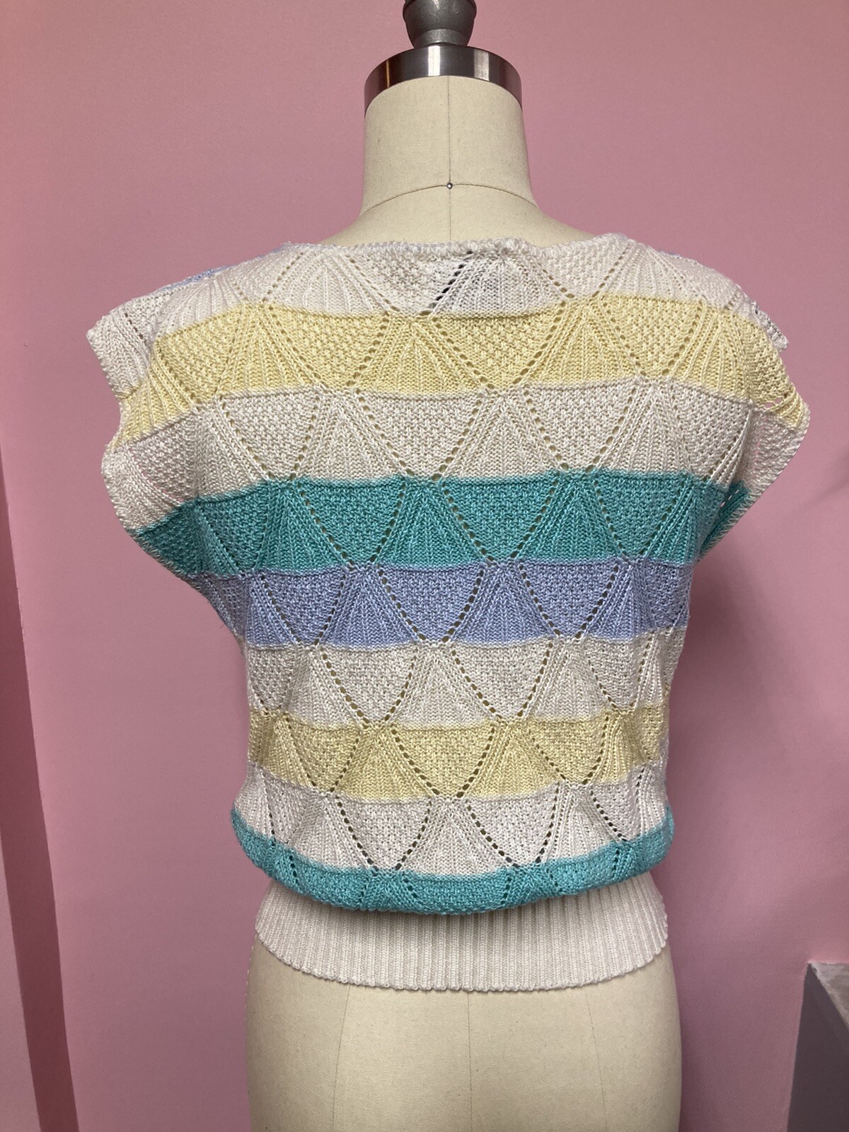 Vintage 1980s darling acrylic knit diamond striped sweater by Kenneth too! S-M