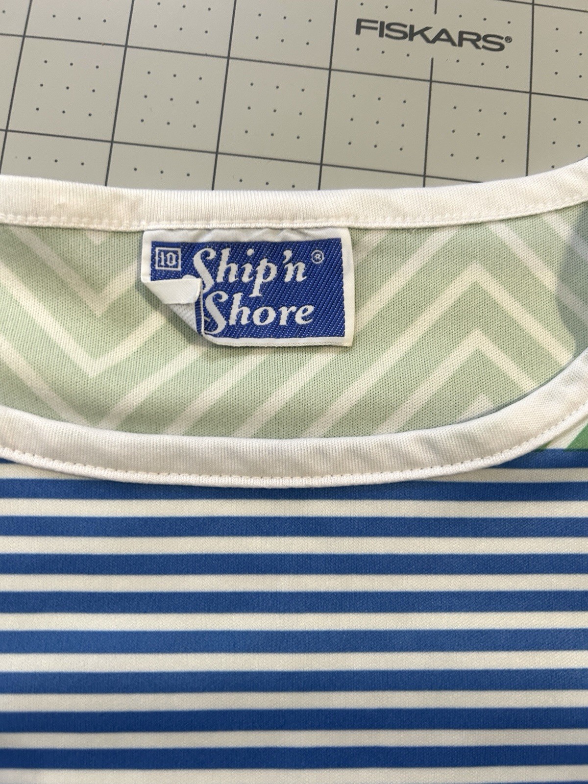 80s VINTAGE S/M – Ship’n Shore Striped Blouse Short Sleeve Apron Tie