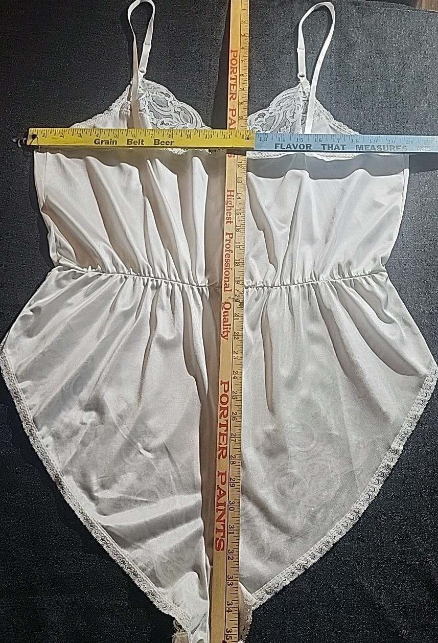 Vtg Antron III Nylon Teddy Snap Crotch Wide Front Lace Trim Size 26W-28W 03182