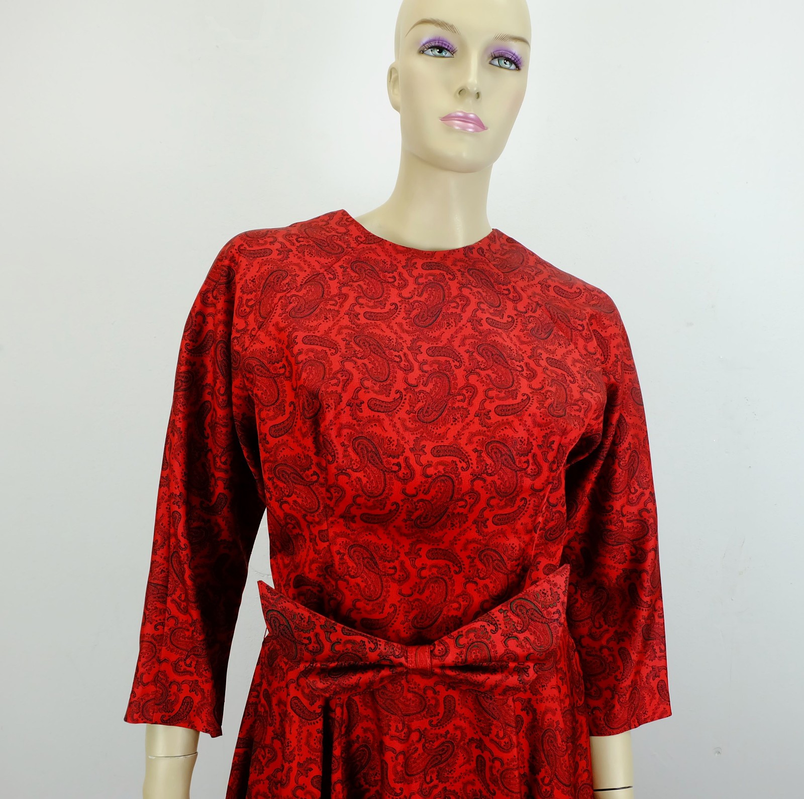 Gorgeous true vintage 1950s dress paisley pattern size 40/42