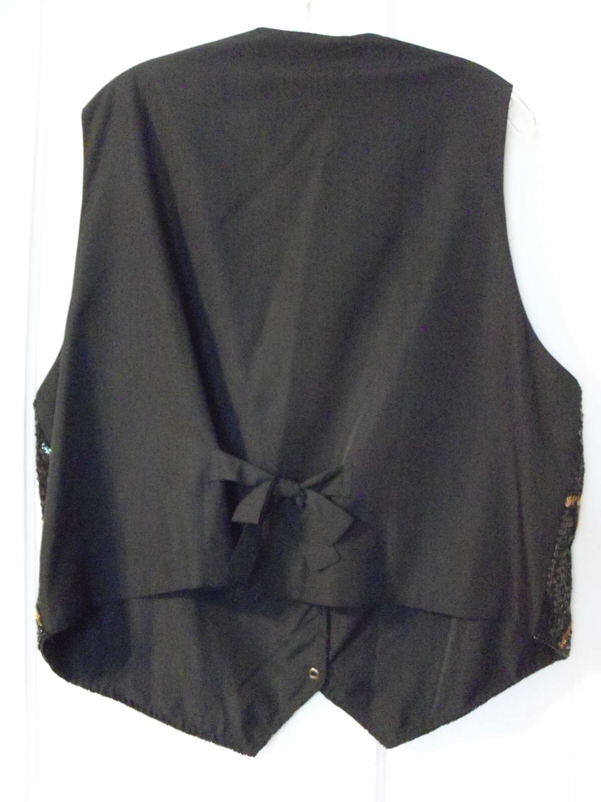 Size 1X Vintage The Quacker Factory Sequined Vest with Bees Honeycomb & Flowers