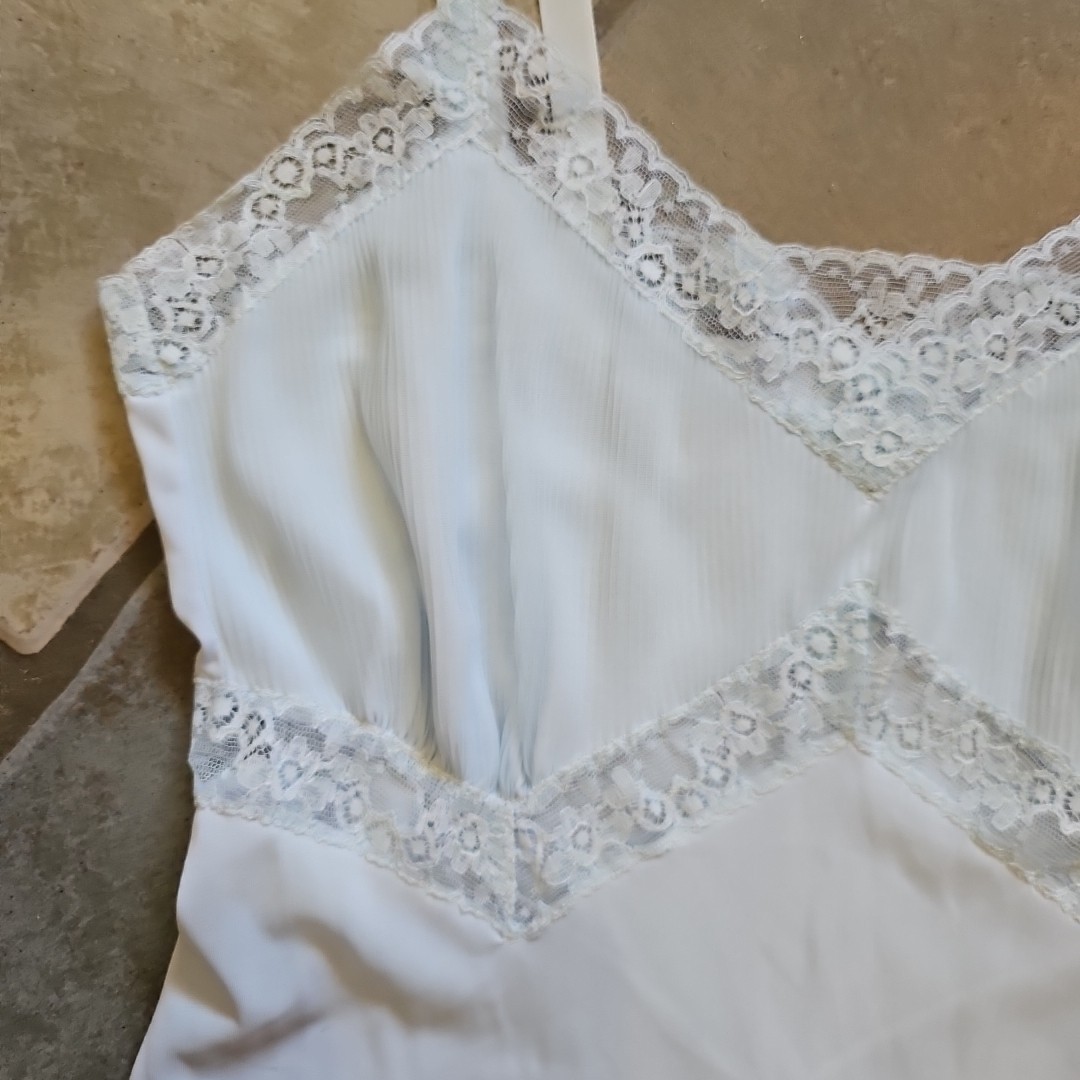 Vtg 50s Evette Baby Blue Full Slip Nightie Crystal Pleating Bodice & Lace 32″