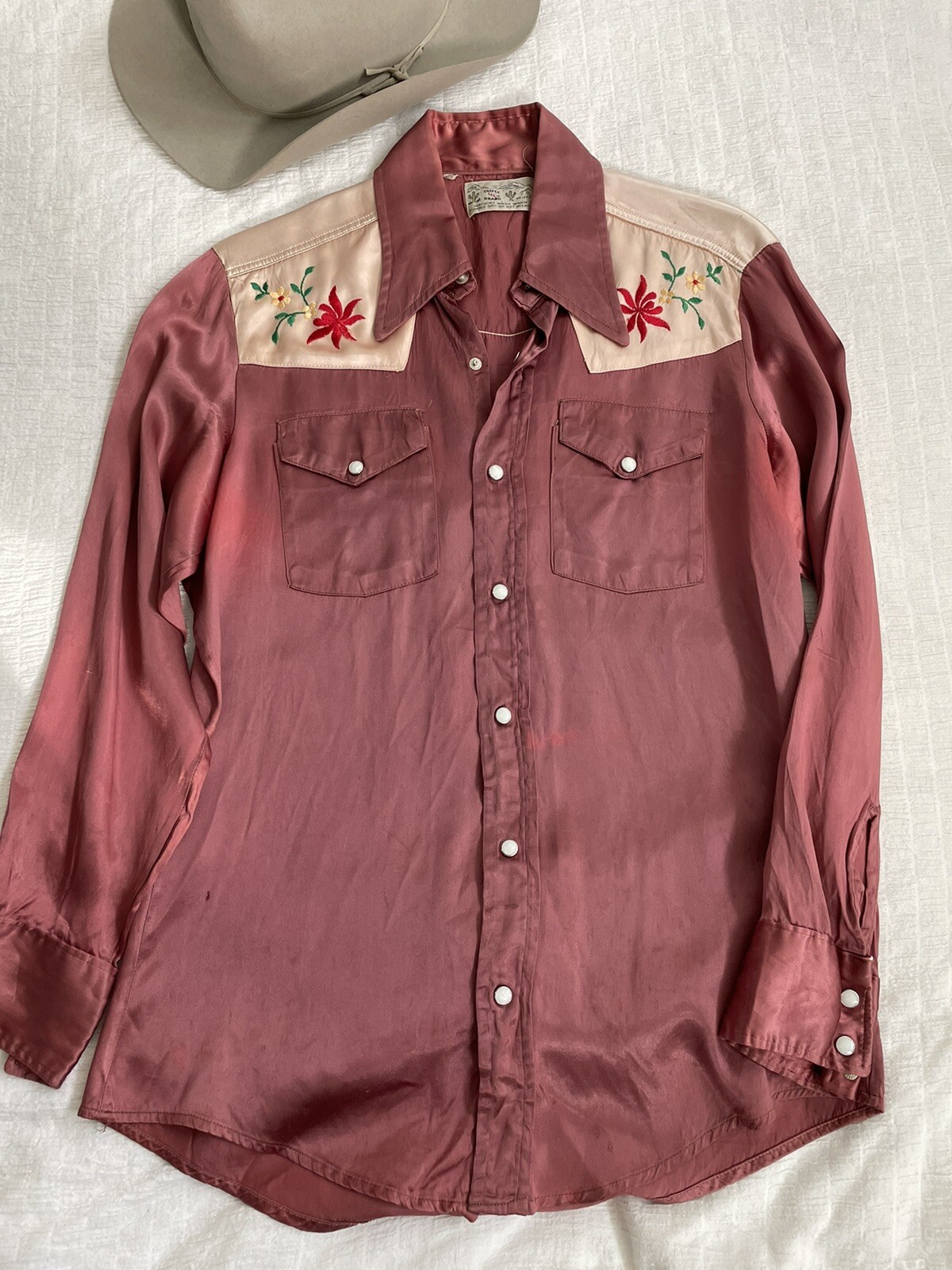 Vintage 60’s Triple LLL Brand- Women’s Embroidered Pearl- Snap Western Shirt M