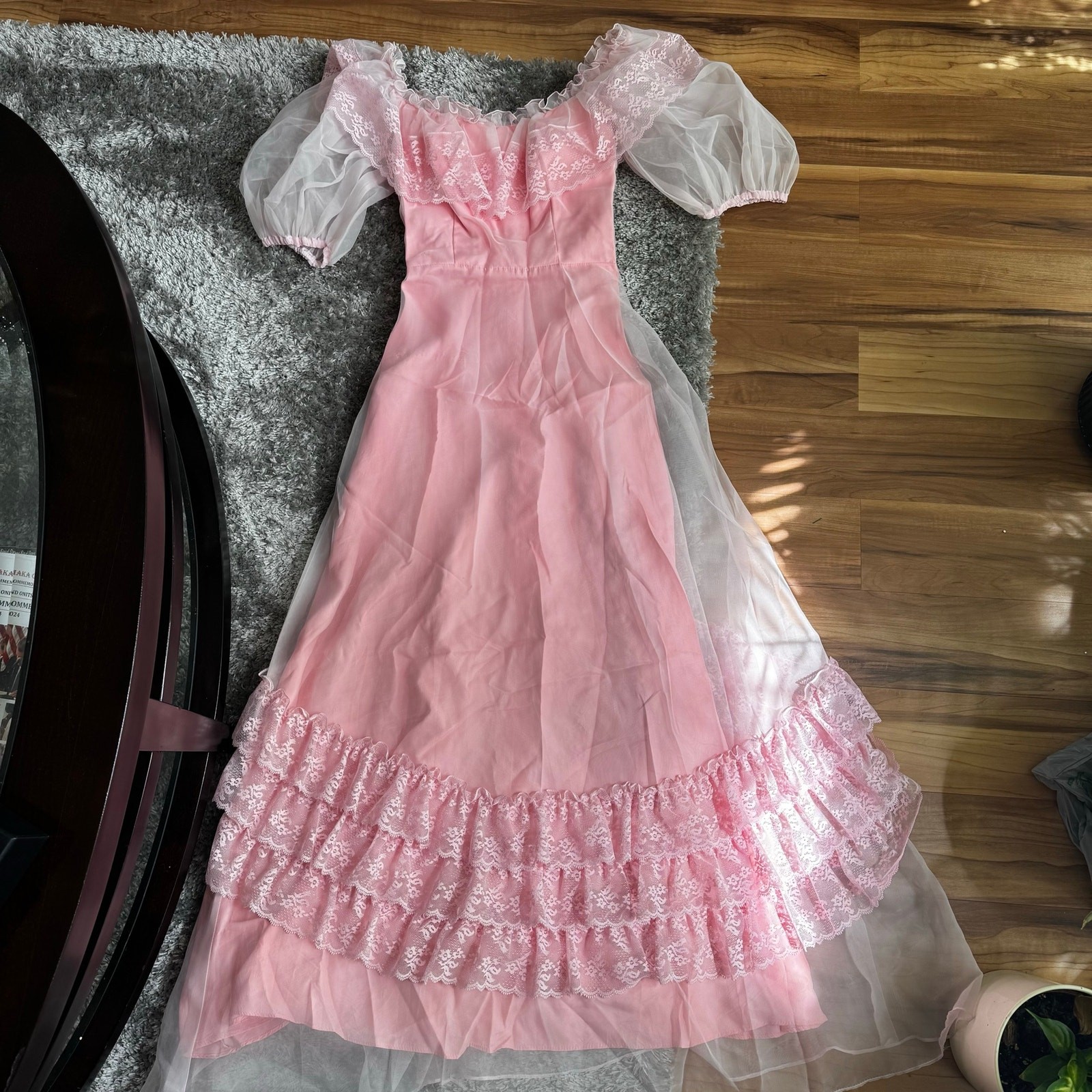 VTG 70s CottageCore Coquette Nylon Chiffon Lace Off-Shoulder Pink Prom Dress XS