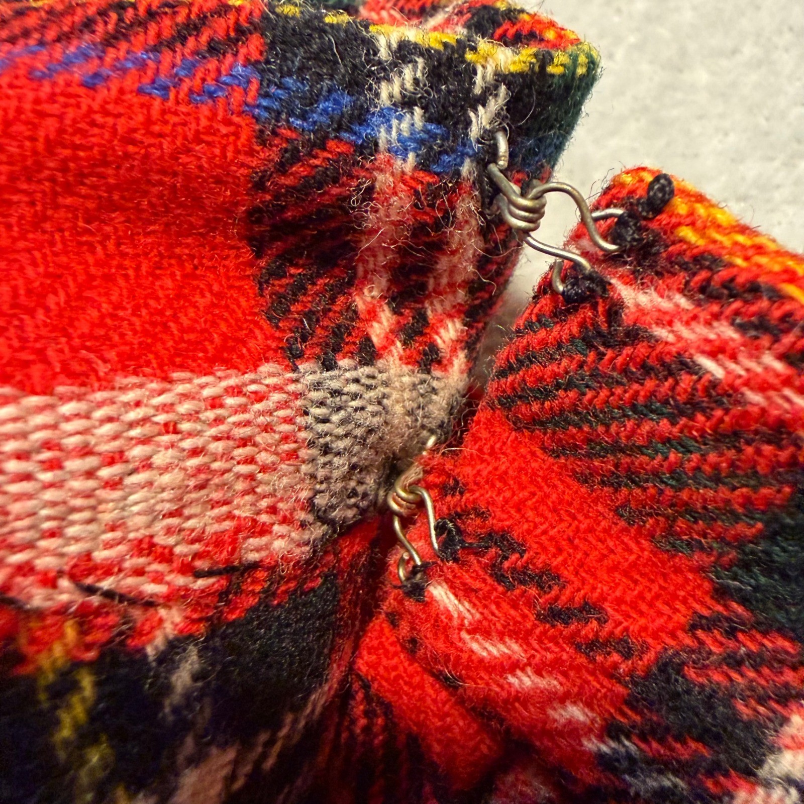 Vintage Red Tartan Plaid Pleated Midi Kilt Skirt Fringe Trim Academic 29 Waist