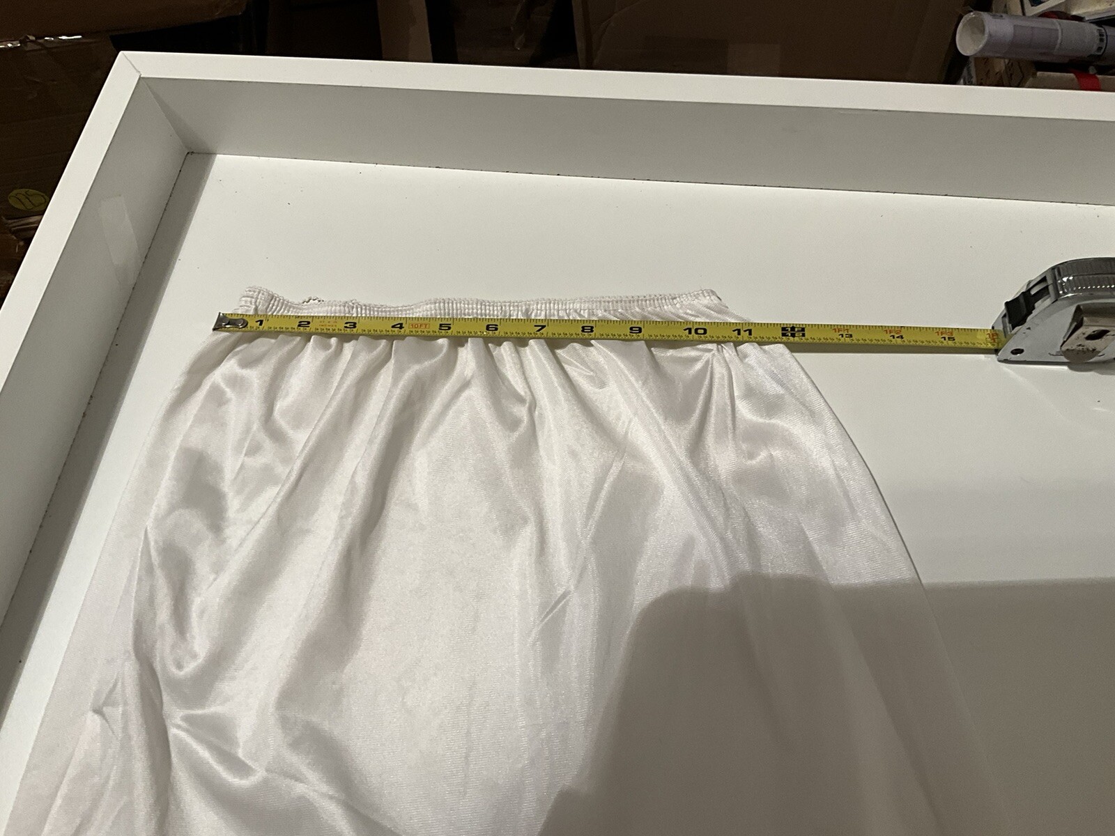 DAWN TO DUSK VINTAGE 70s Half Slip White Silky Tricot Antron III Sz Small 24/26