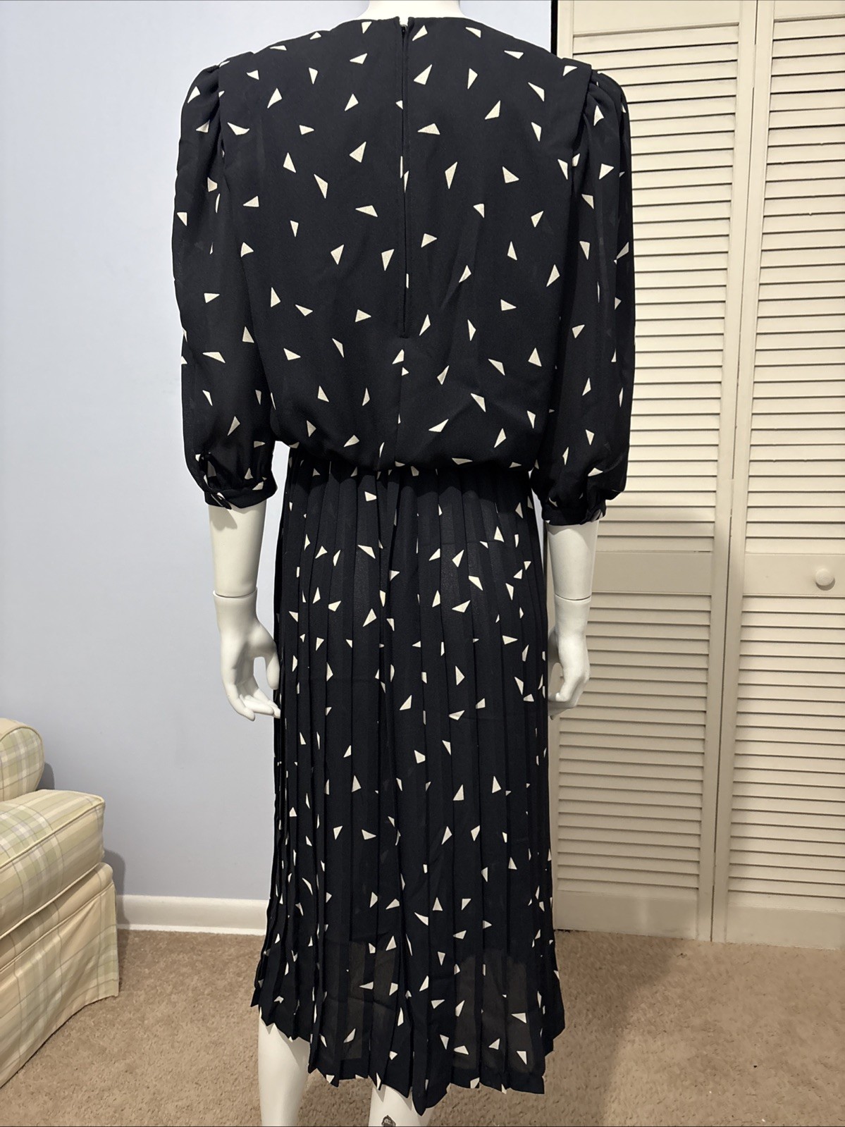 VTG Leslie Fay Dress Black Off-White Triangle Pattern 3/4 length sleeves Sz 6