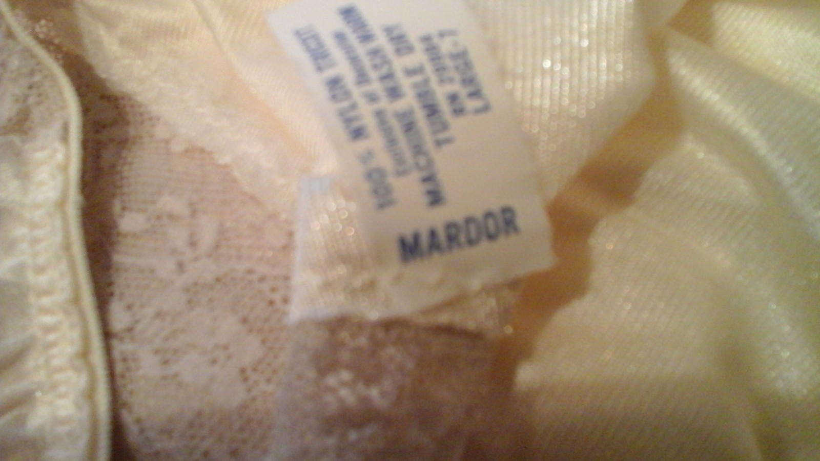 VTG MARDOR NWT SILKY NYLON ANTRON III CREAM SHIMMER HALF SLIP MED LG ECRU LACE