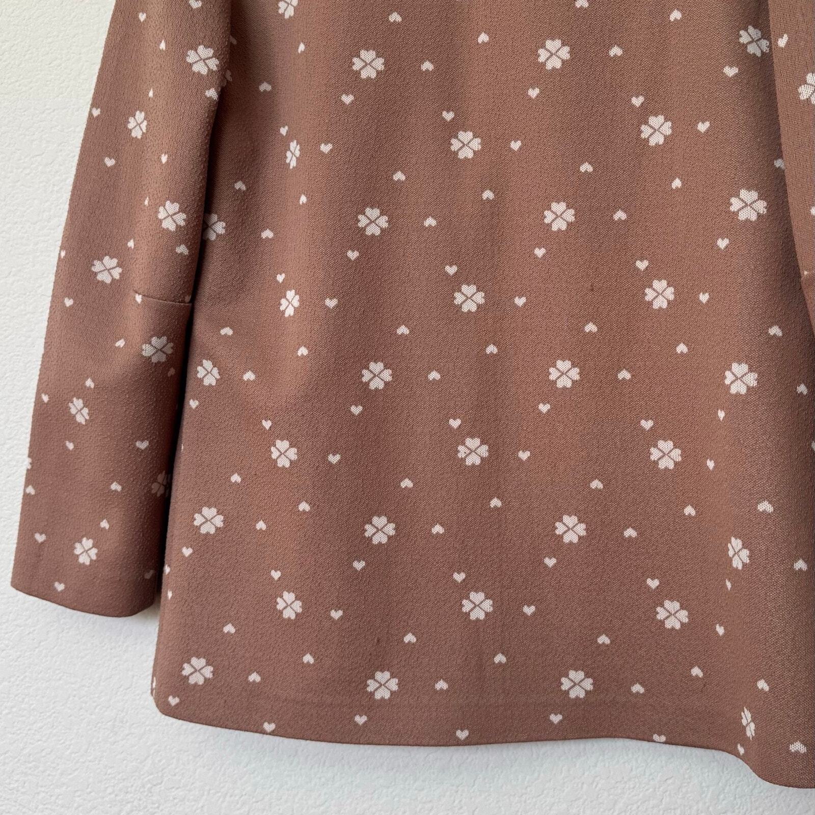 Vintage 70s heart clover taupe shirt jacket double knit poly big pockets sz M-L