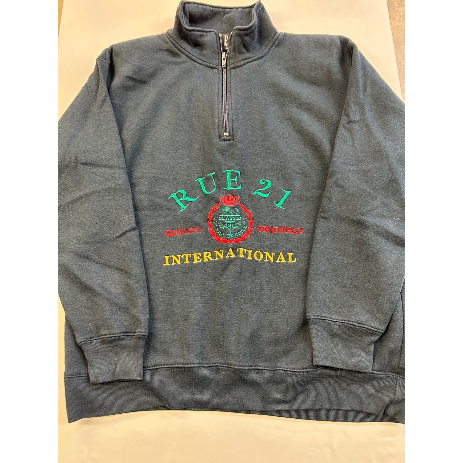 Vintage Rue 21 International 1/4 Zip Sweatshirt Embroidered Medium