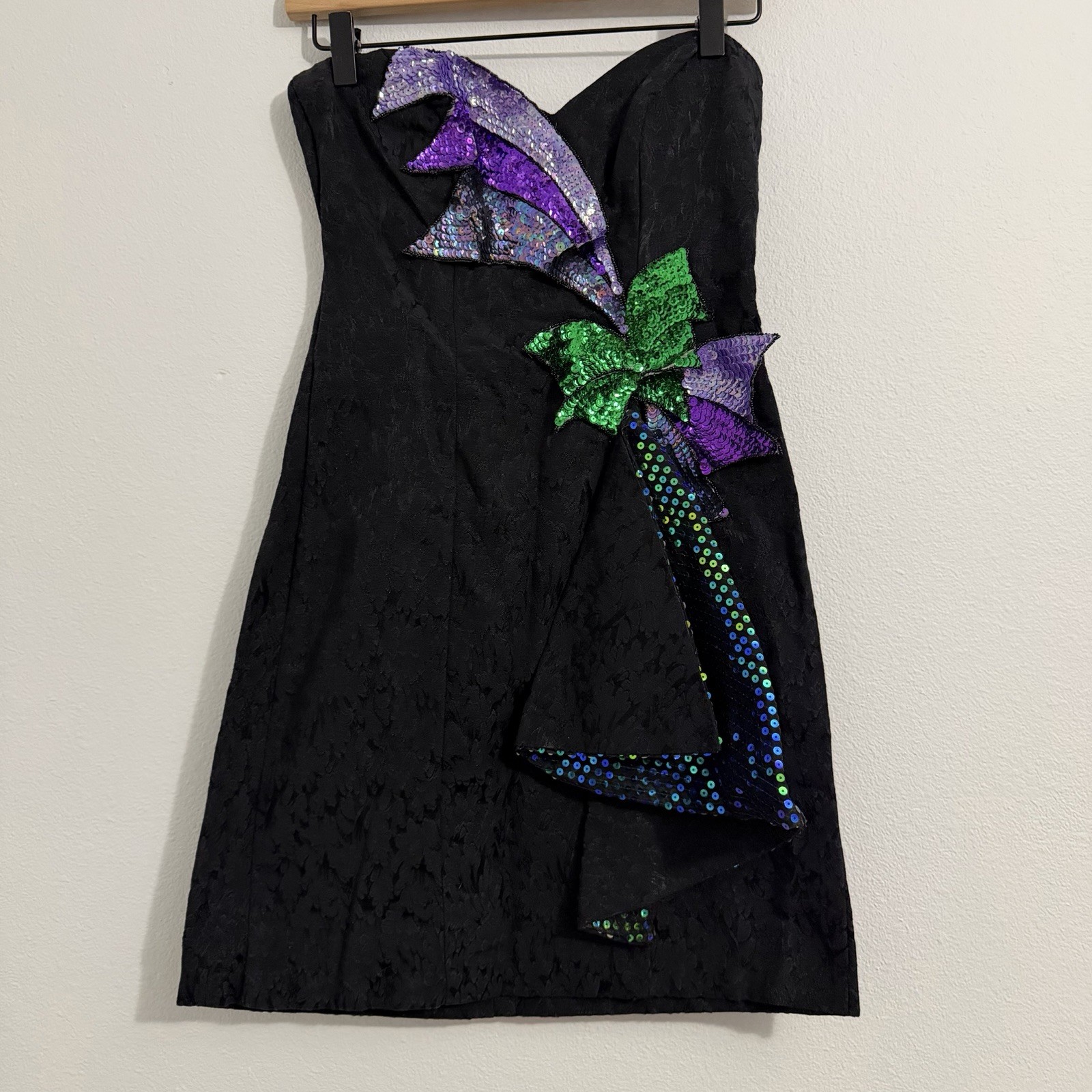 Vintage 1990s Loralie Strapless Mini Cocktail Dress Sequined Size 4