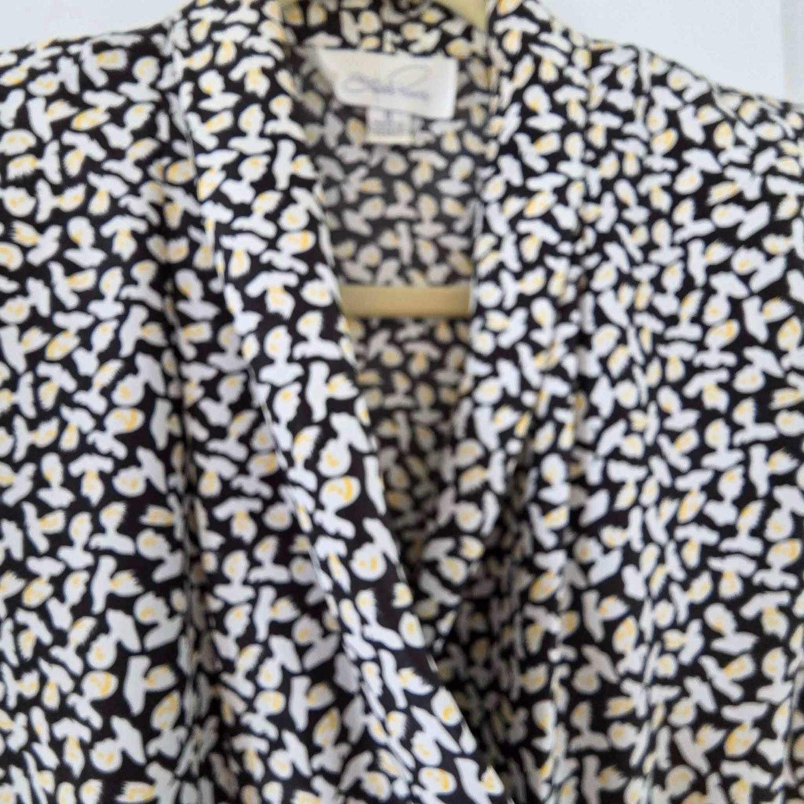 Vintage Stephanie Powers Abstract Face Print Double Breasted Blouse Black Size 8