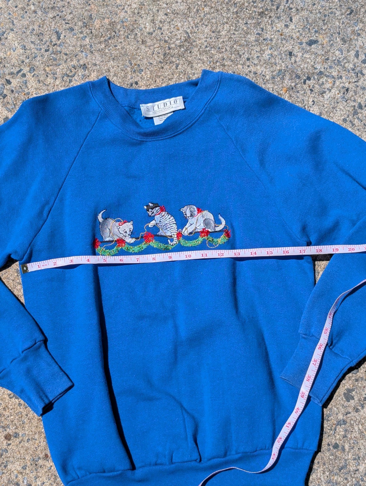 Studio Michelle Stuart Christmas Cat Sweatshirt Medium USA Made Vintage 80s