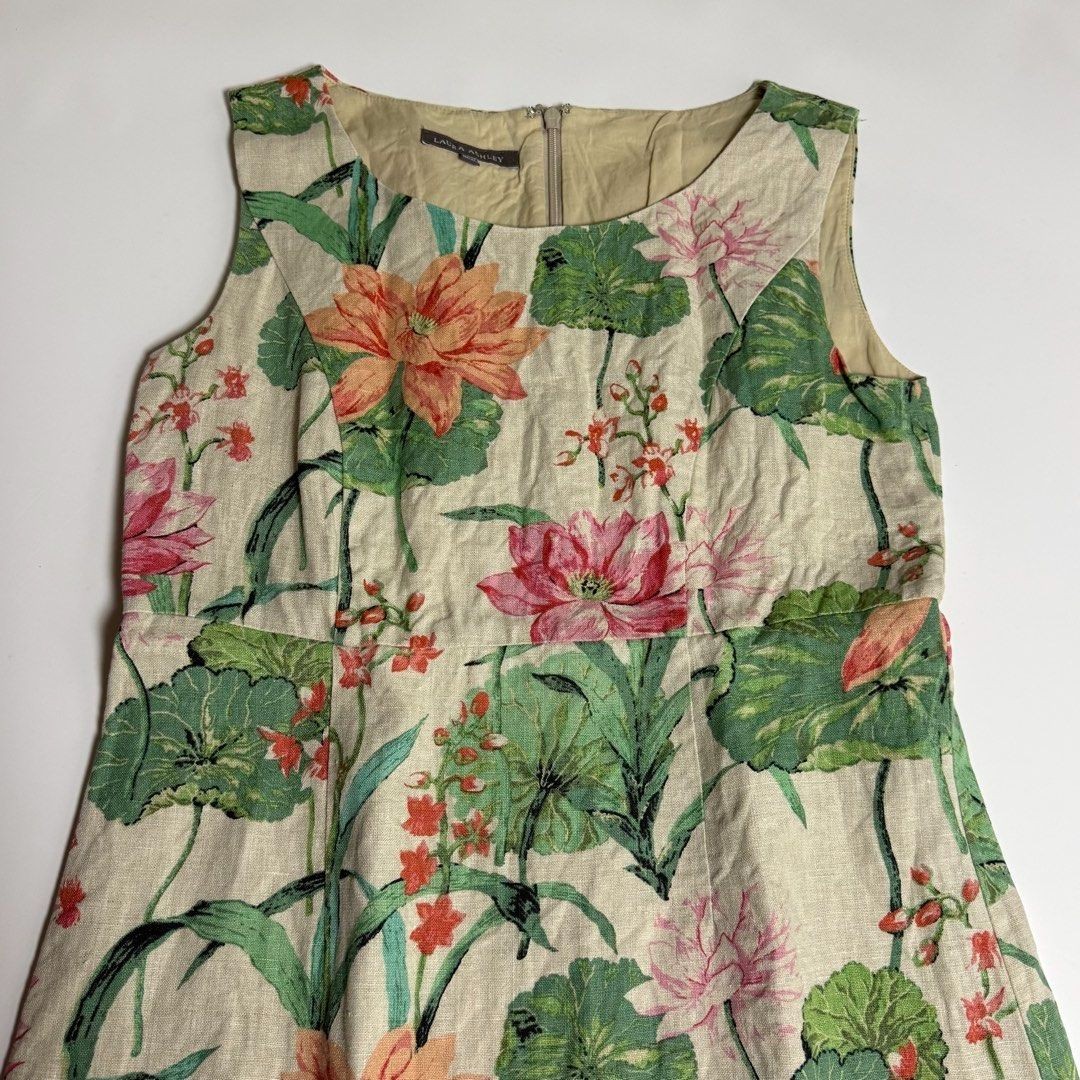 Vintage 80s Laura Ashley Botanical Floral Dress Cottagecore Modern ML Pit to Pit