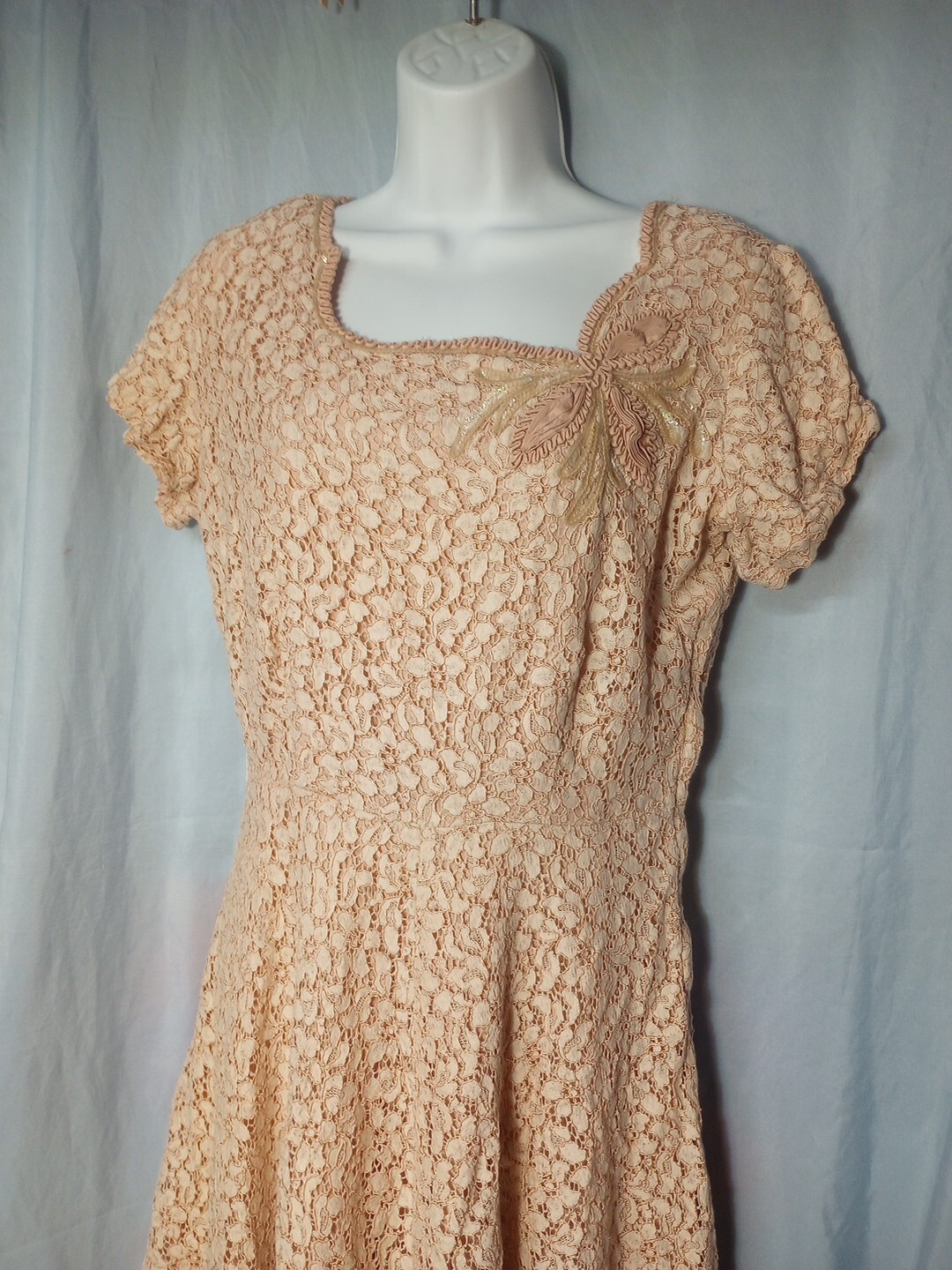 Vintage Dress Styled By Well Made Sz Medium Pale Pink Lace Overlay Sequins