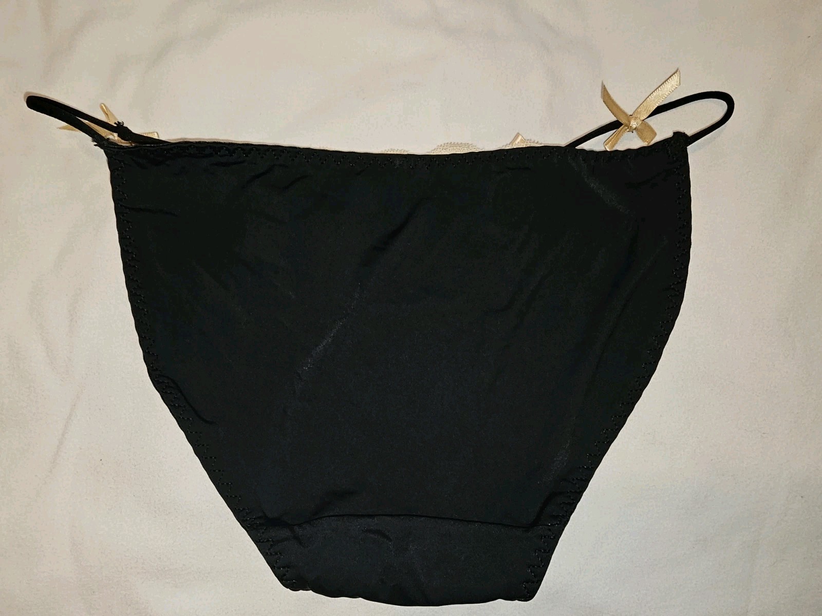 Vintage Girly Second Skin Satin Cute Heart String Bikini Panties. Size Large.