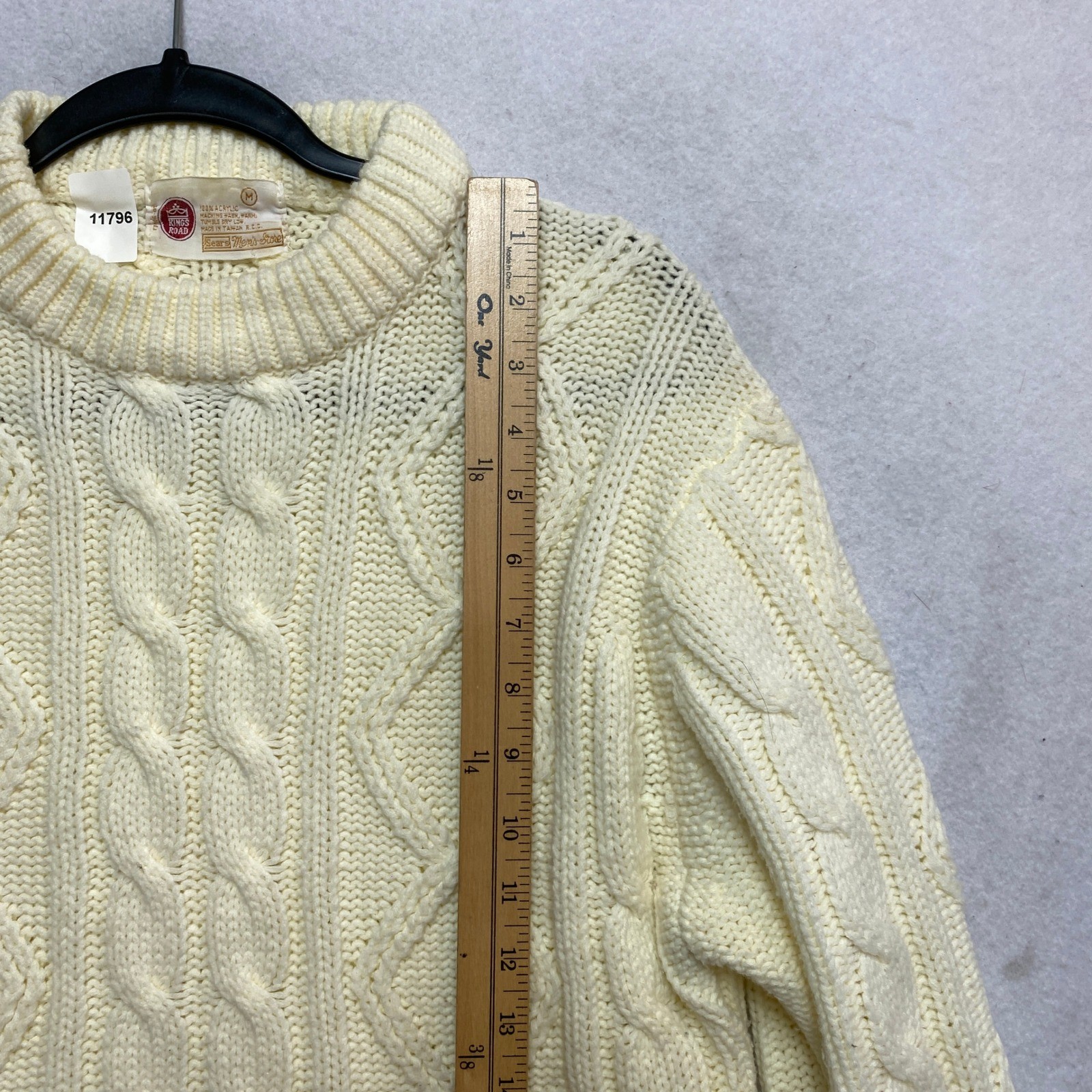 Sears Kings Road Sweater Womens Medium Cream Vintage Crewneck Ivory Cable Knit