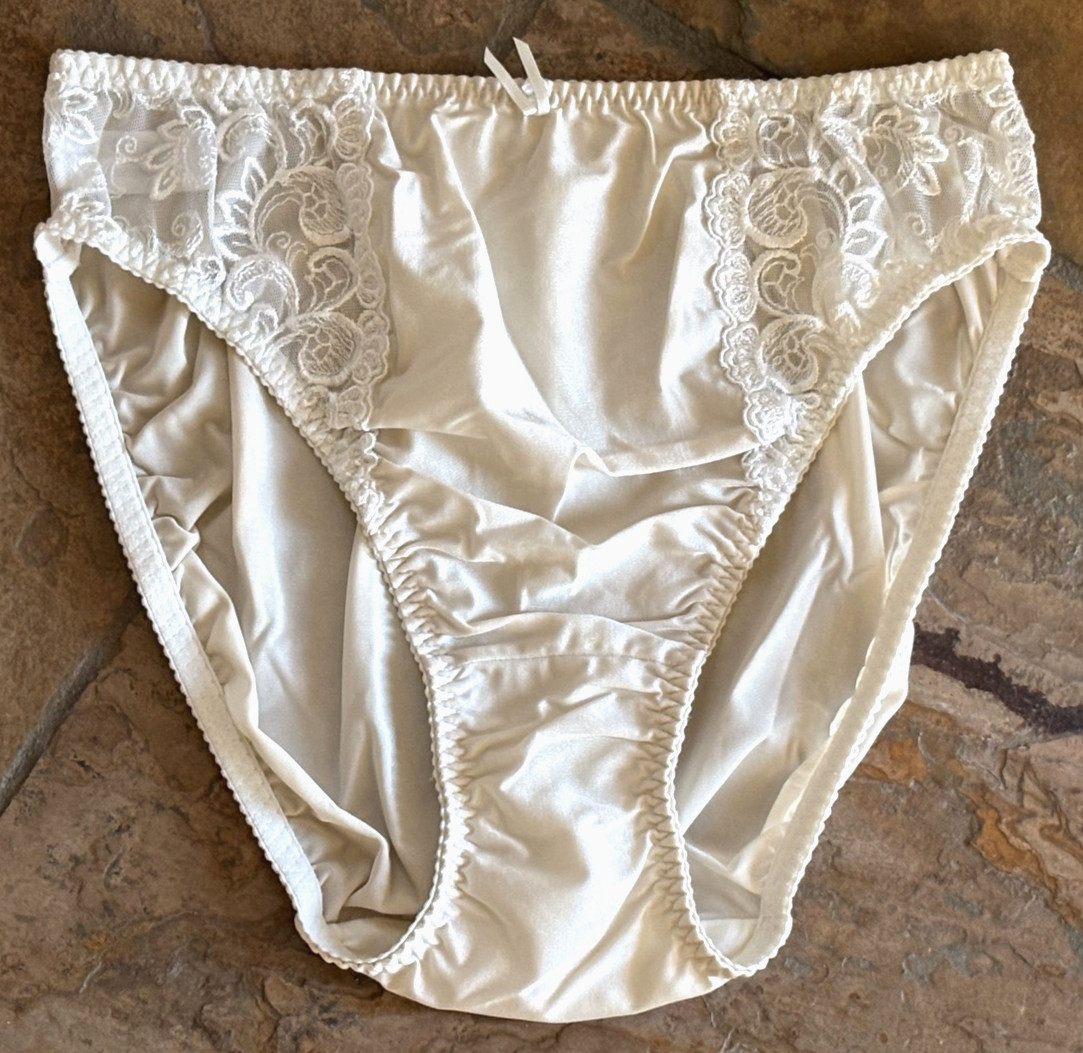 WACOAL Medium Ivory Second Skin SATIN & Lace Hi Cut Brief Panties Vintage #84174