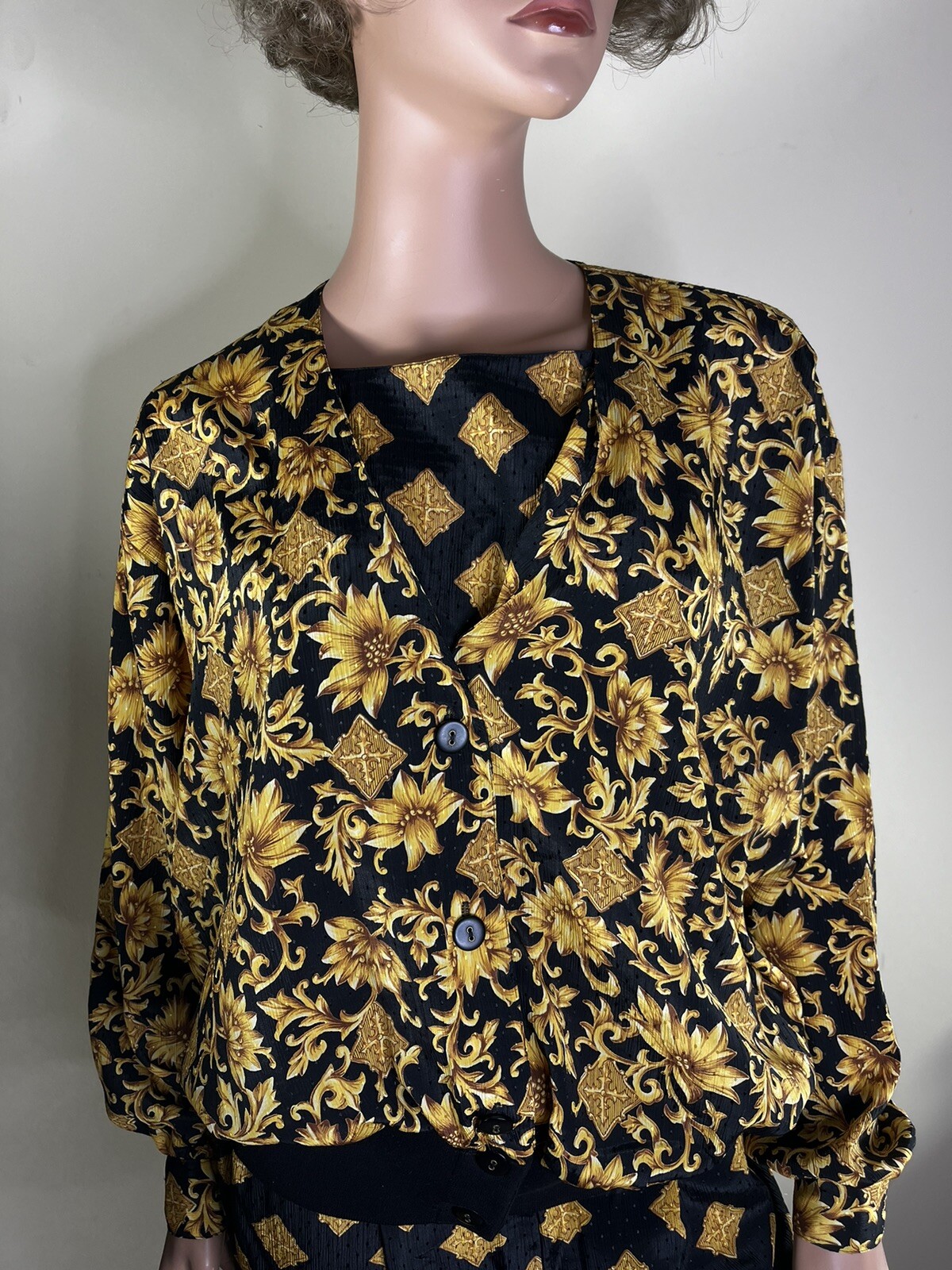 Vintage 1980’s Size 10 Collections by Josephine L/Sleeve Poly Jacket & Pant Set