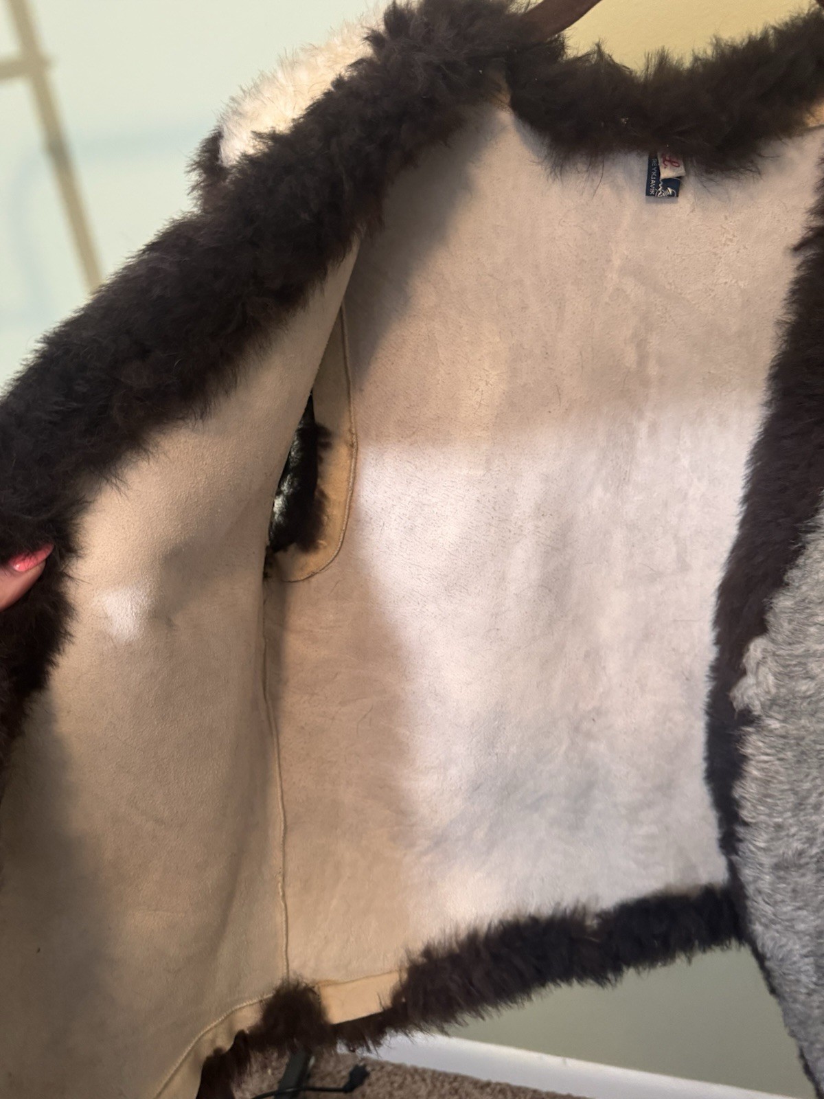 Vintage Genuine Shearling Vest Sheepskin Reykjavik Iceland 1970’s Women Large