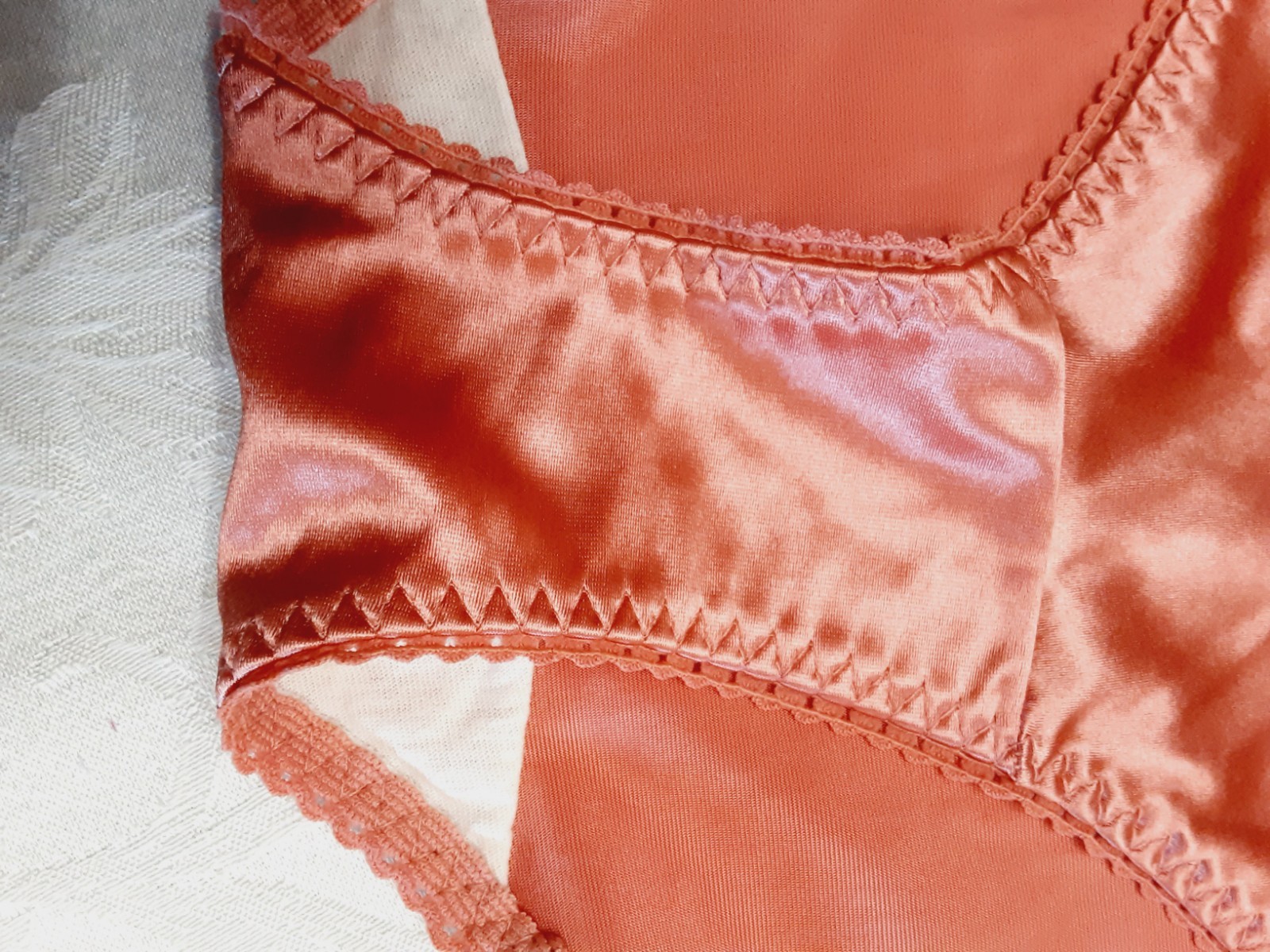 VTG Vanity Fair Panties Sz 2XL Shiny Smooth Nylon Blend Hi Waist Stretch Granny