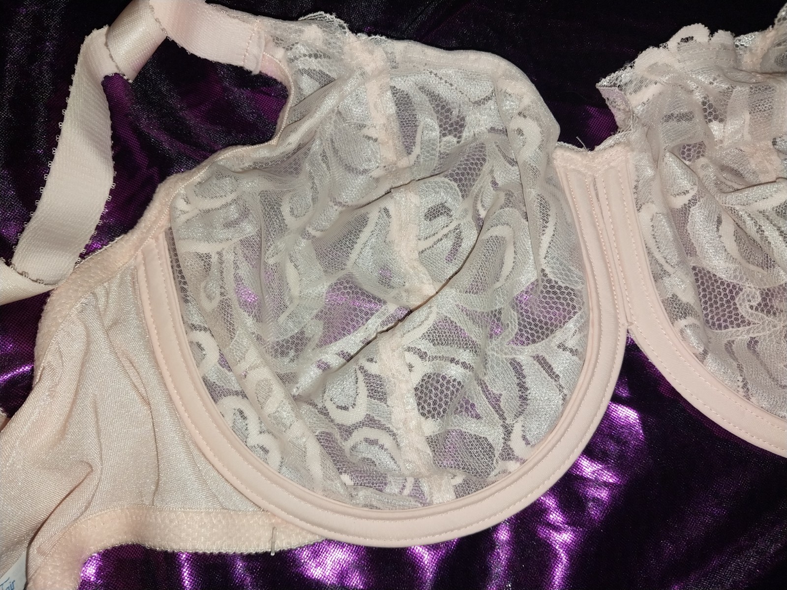 VTG SILKY VANITY FAIR OPAQUE SHEER UNLINED PINK LACE BRA UW 34DD COQUETTE