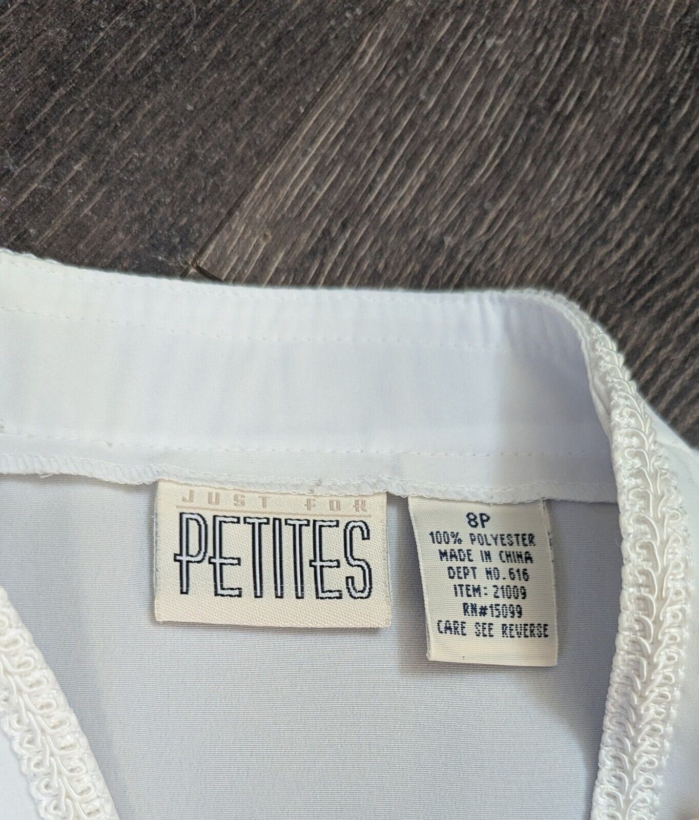 Just For Petites Vintage White Womens Blouse Size 8P (577)
