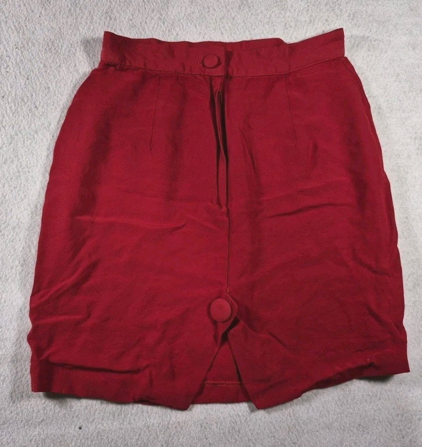1983 GSL Brand Red Mini Skirt Cute Buttons Retro Vintage Made In USA Size 11