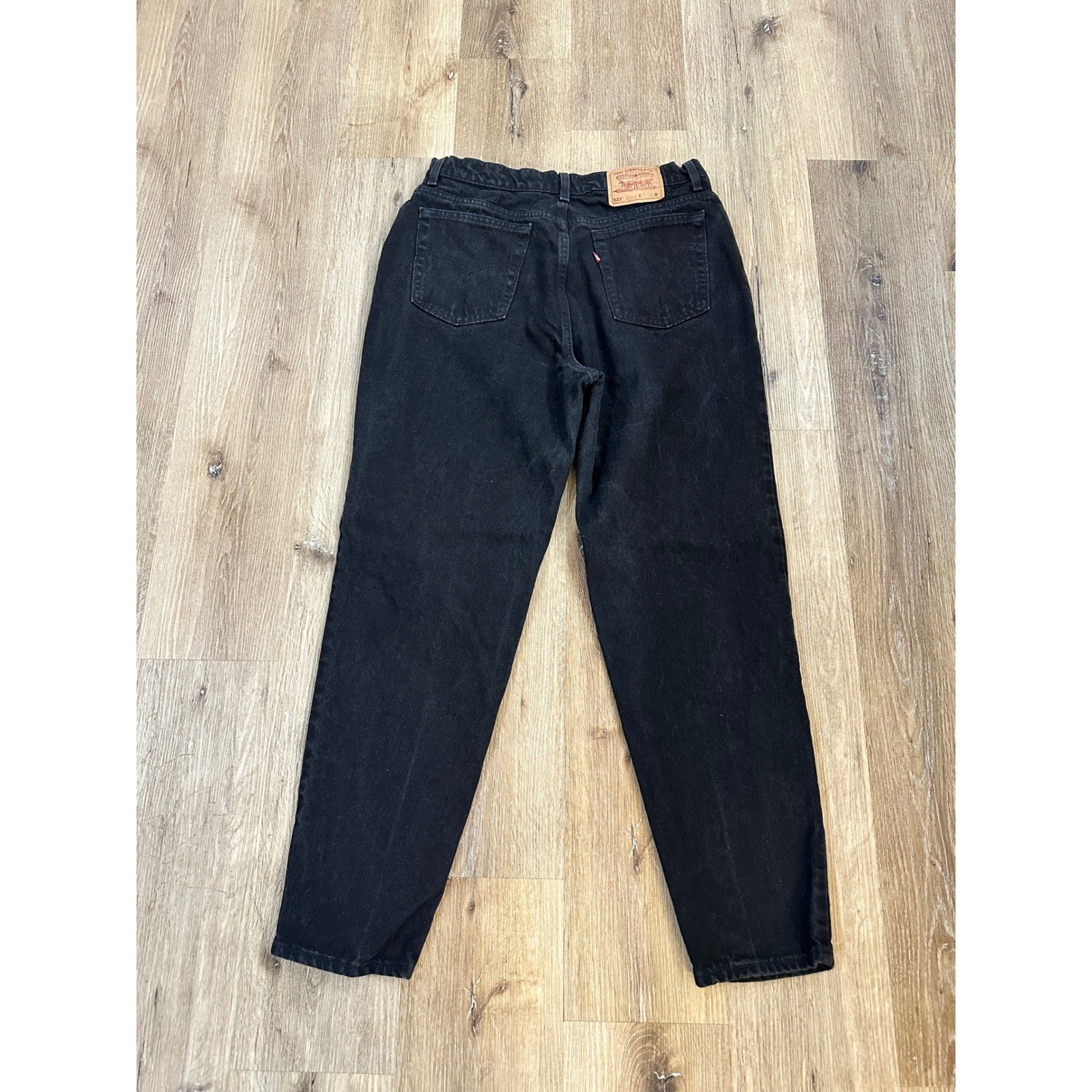 Vintage Levis 522 Black High Waisted Tapered Leg Mom Jeans Made in USA Size 16