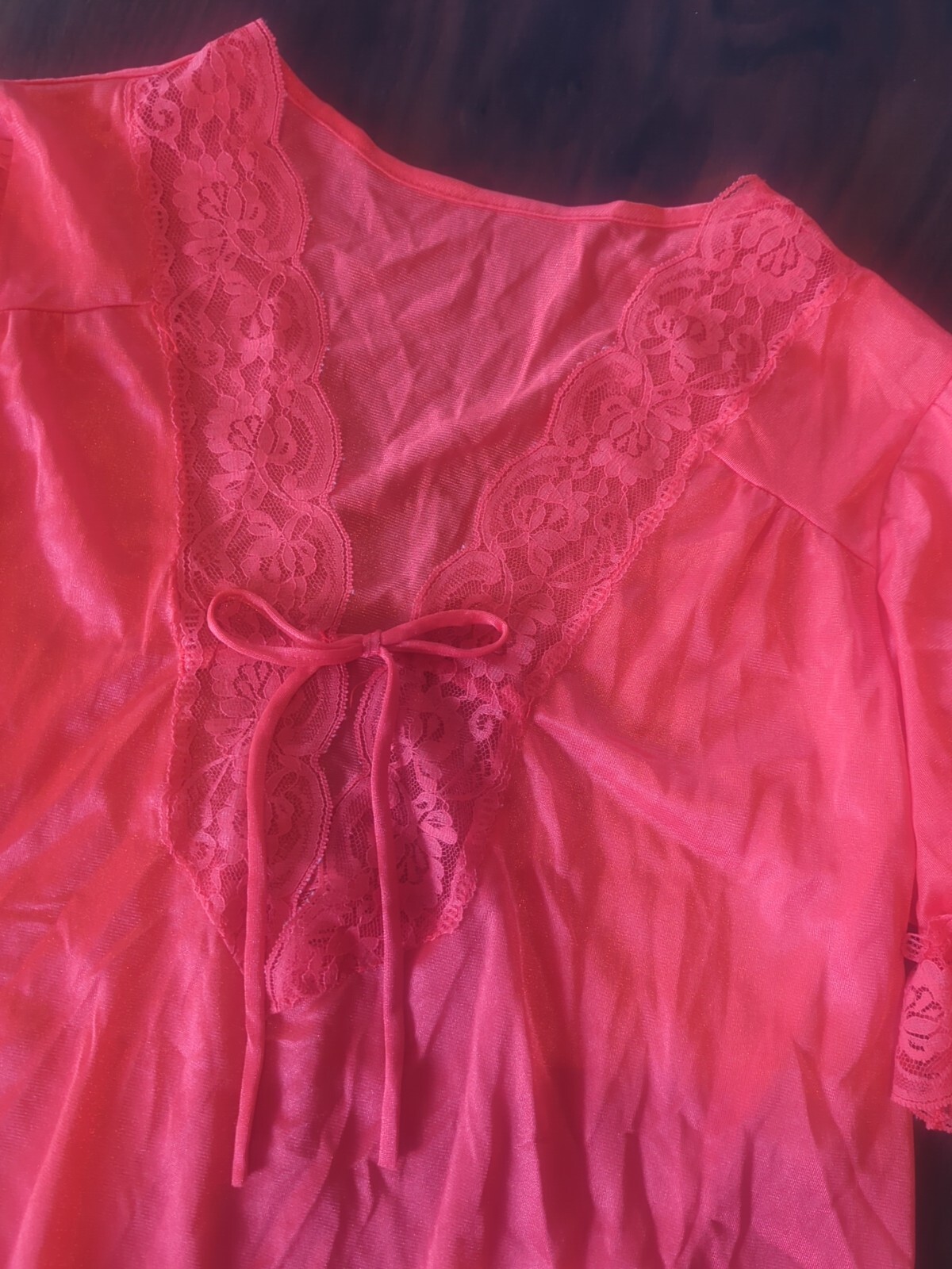 VINTAGE LADY CAMEO RED SIZE MEDIUM BABYDOLL NIGHTGOWN #39310 Peekaboo Retro