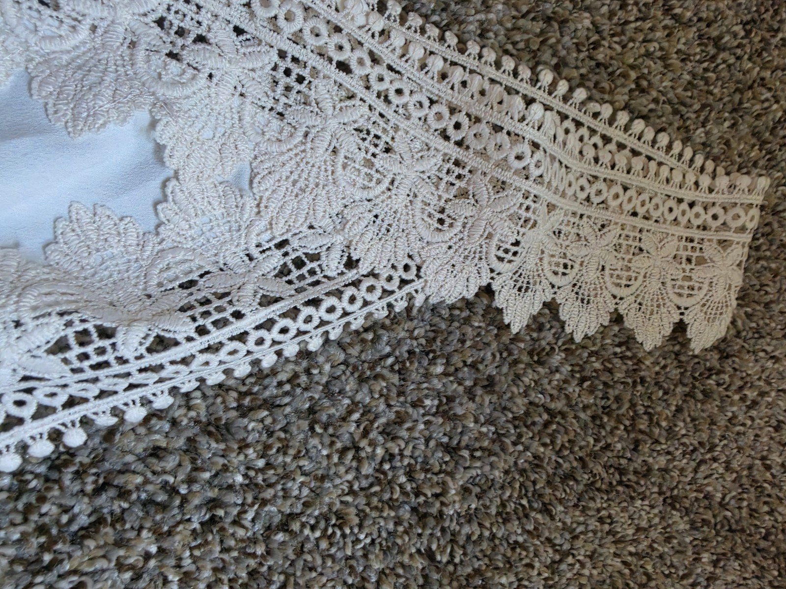 Flora Nikrooz White Lace Trim Slip, XS Regular, Rayon/Polyester/Spandex