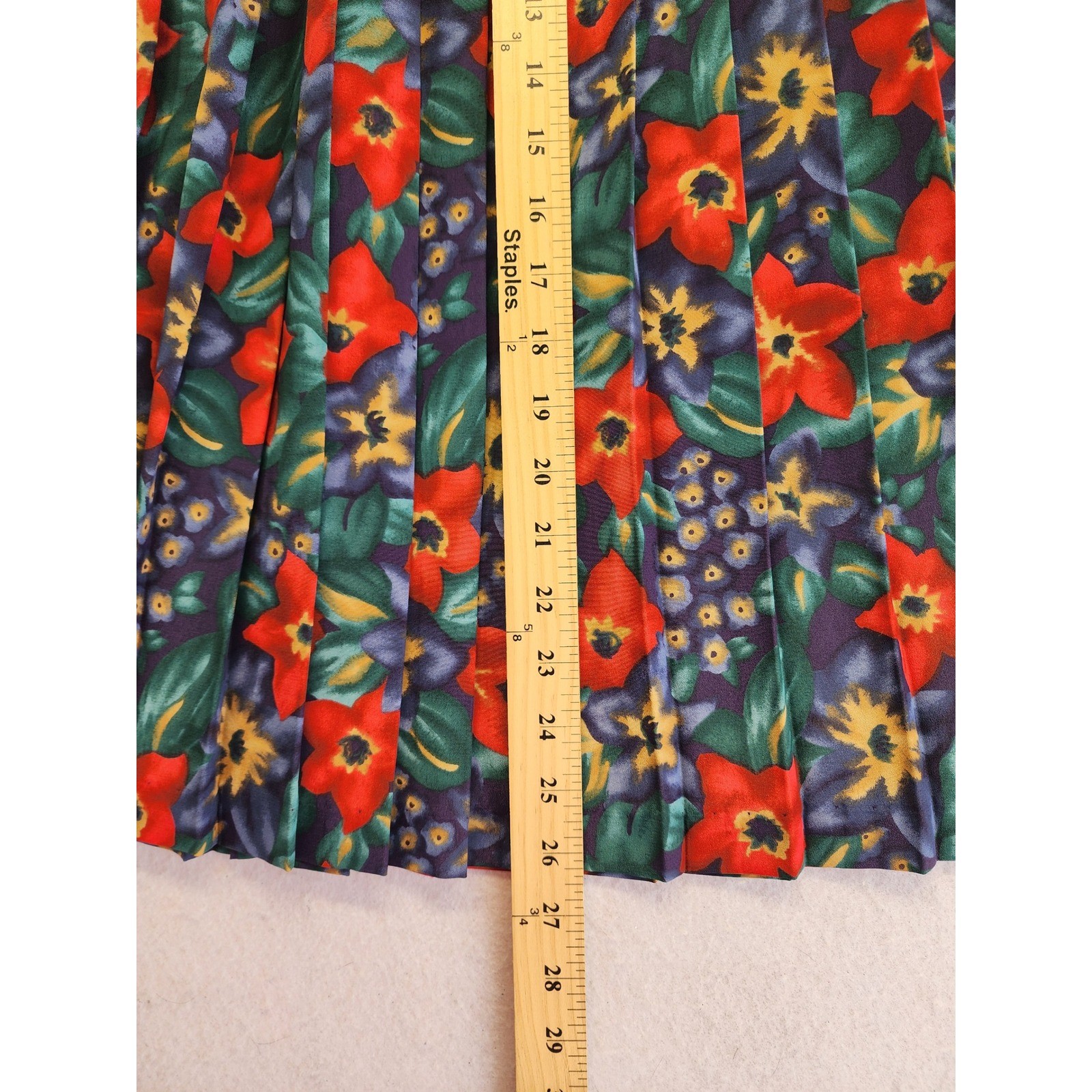 Leslie Fay Vintage Floral Pleated Skirt and Button Front Top Set 14/16WP