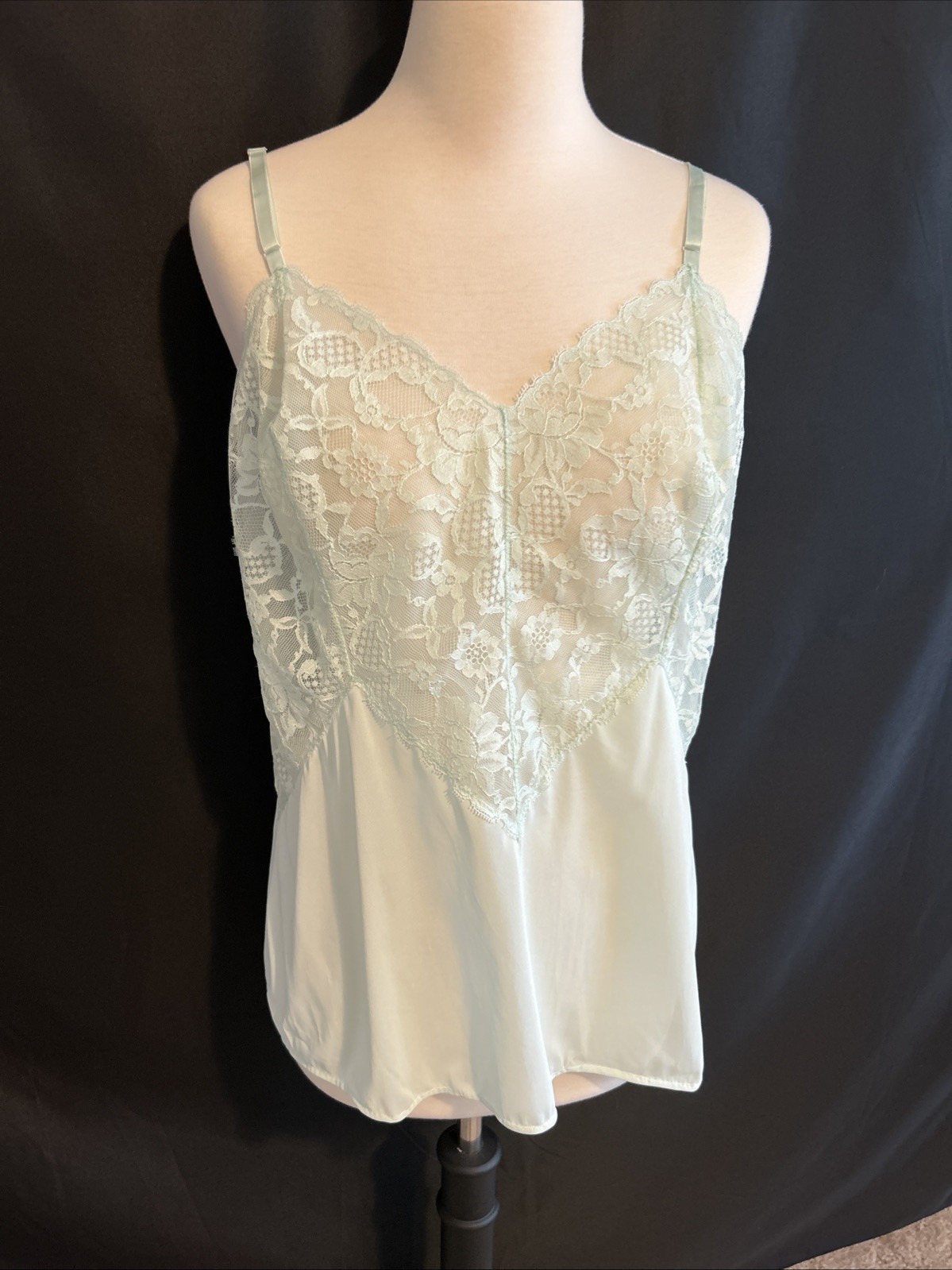 Vtg Vanity Fair Camisole Slip Size 40 Tricot Nylon Pale Green Perfect Condition!