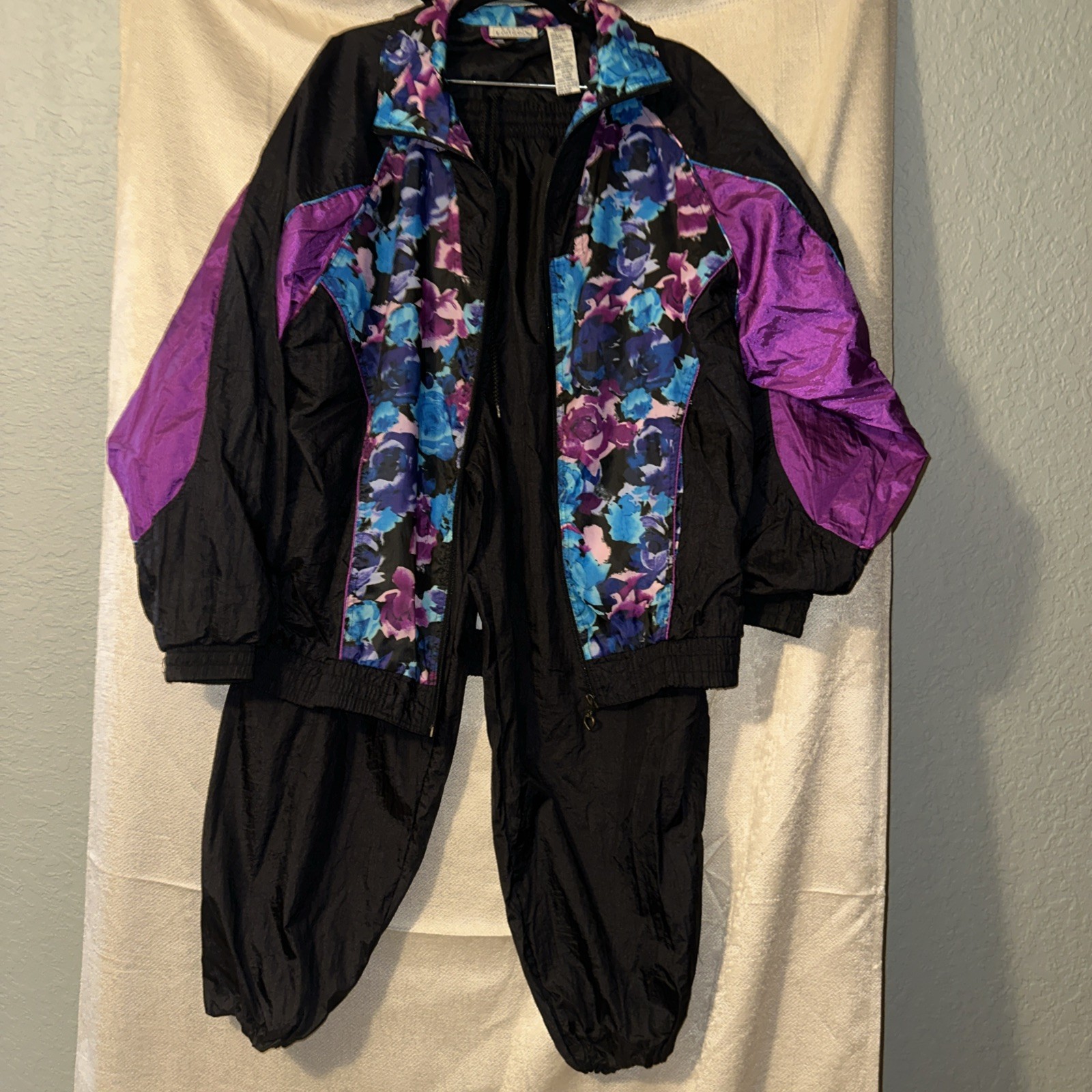 Basic Editions Womens L Windbreaker Jacket Coat & pants set Black Floral VTG