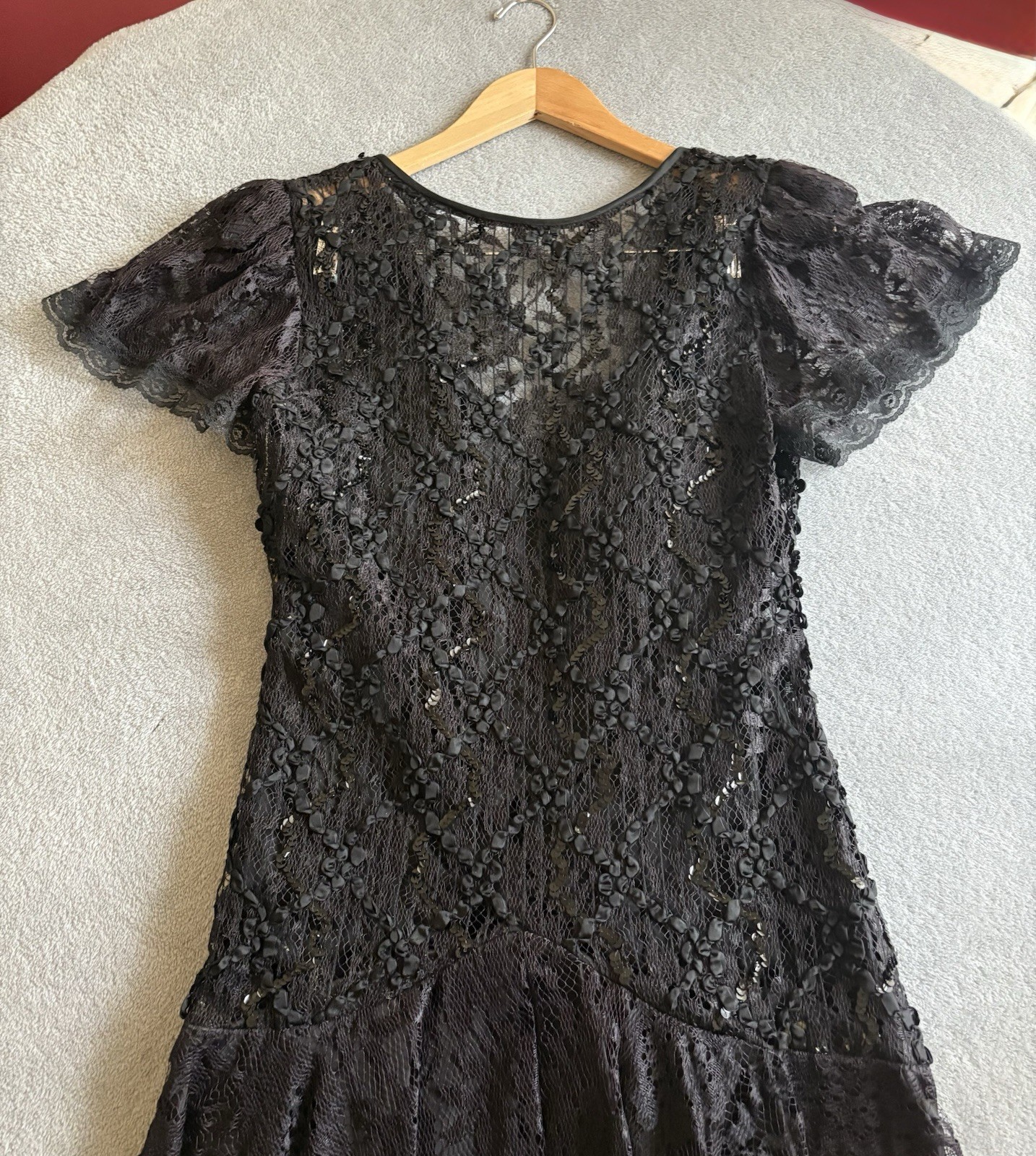 Vintage HW Collections Black Lace Dress Sequin Drop Waist Flutter Sleeve Size S