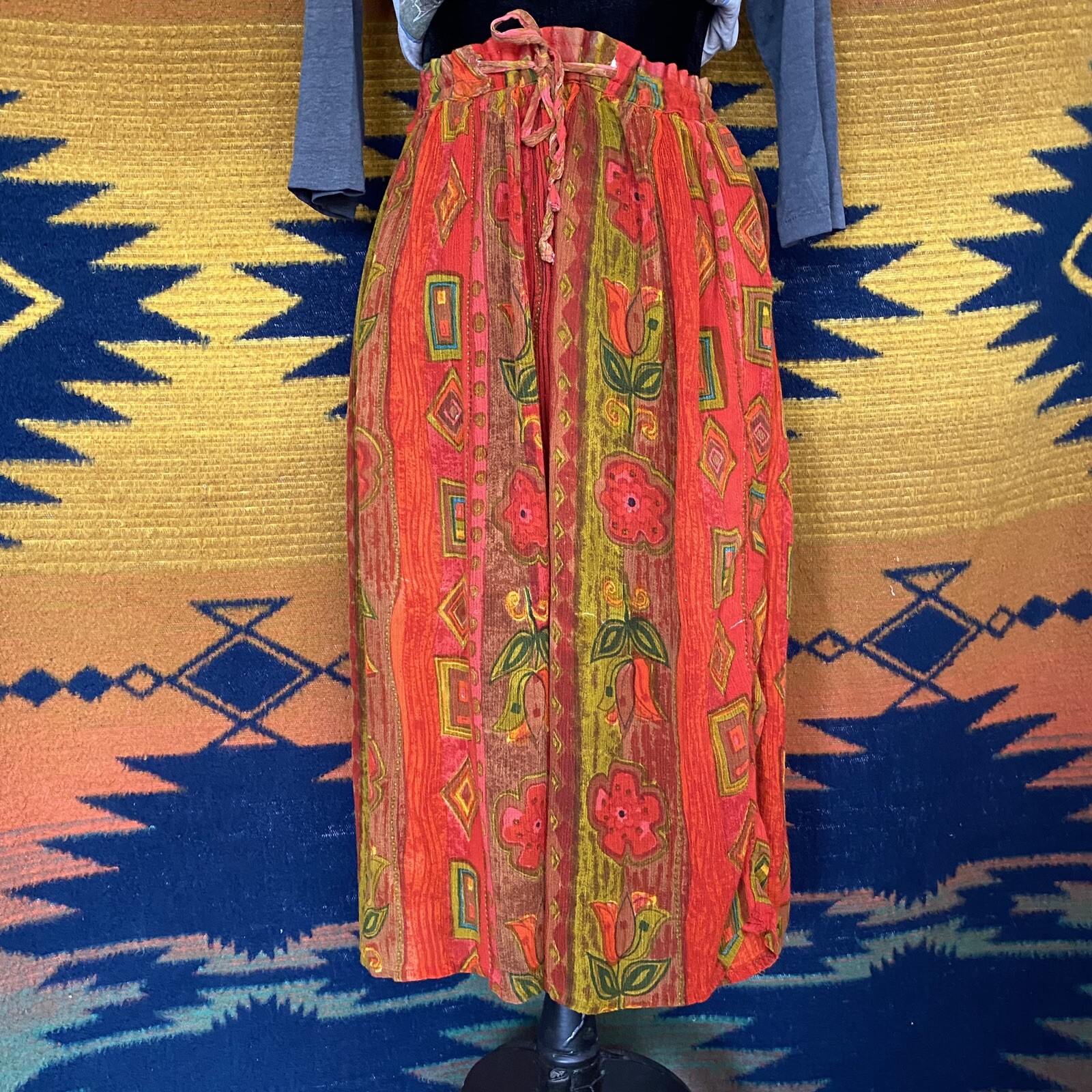 Vintage Zanana by Saraf Floral Maxi Rayon Skirt. OSFM. Tie Waist. India.
