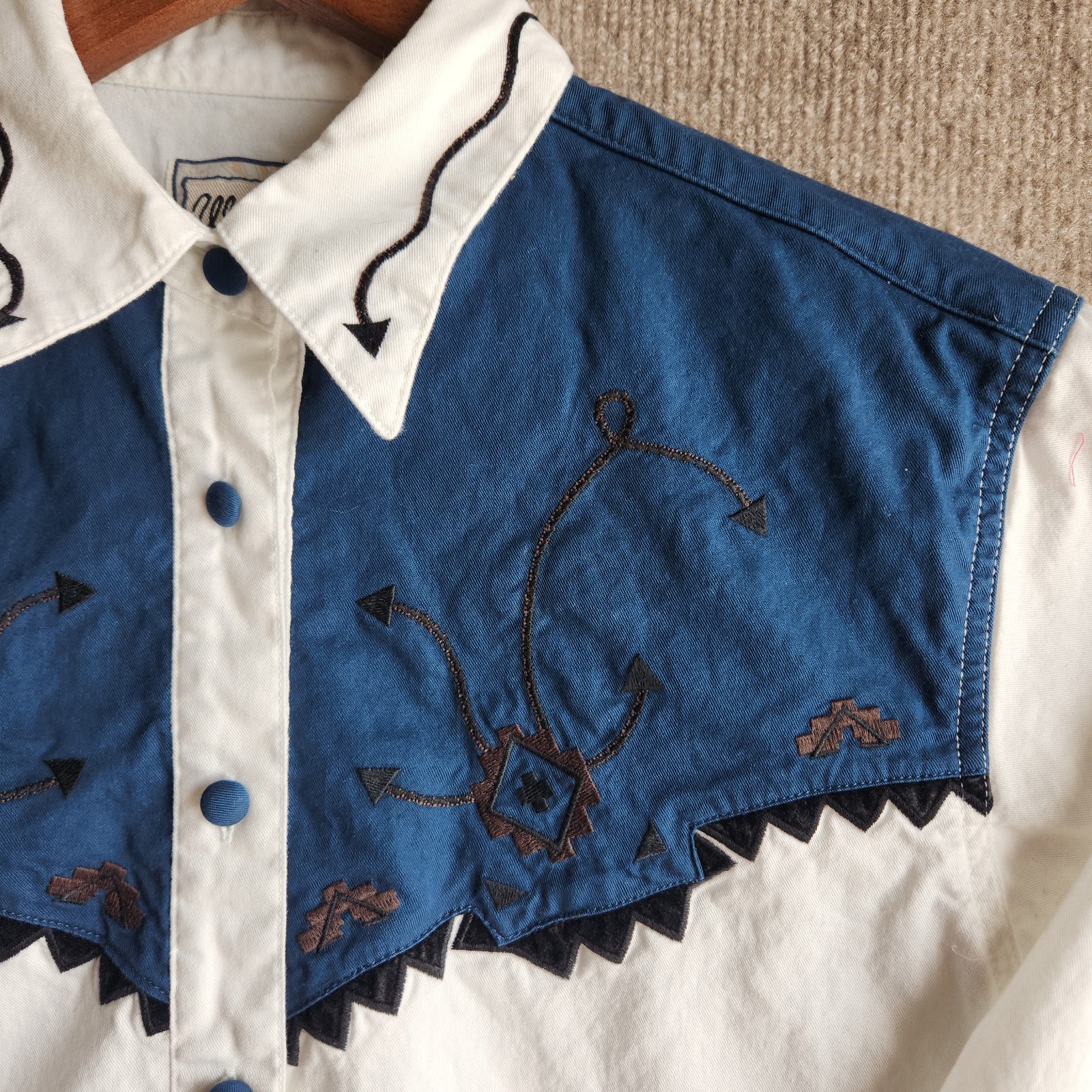 Vtg Wrangler Western Wear Women M Shirt Blue White Embroidered Contrast Yoke 90s