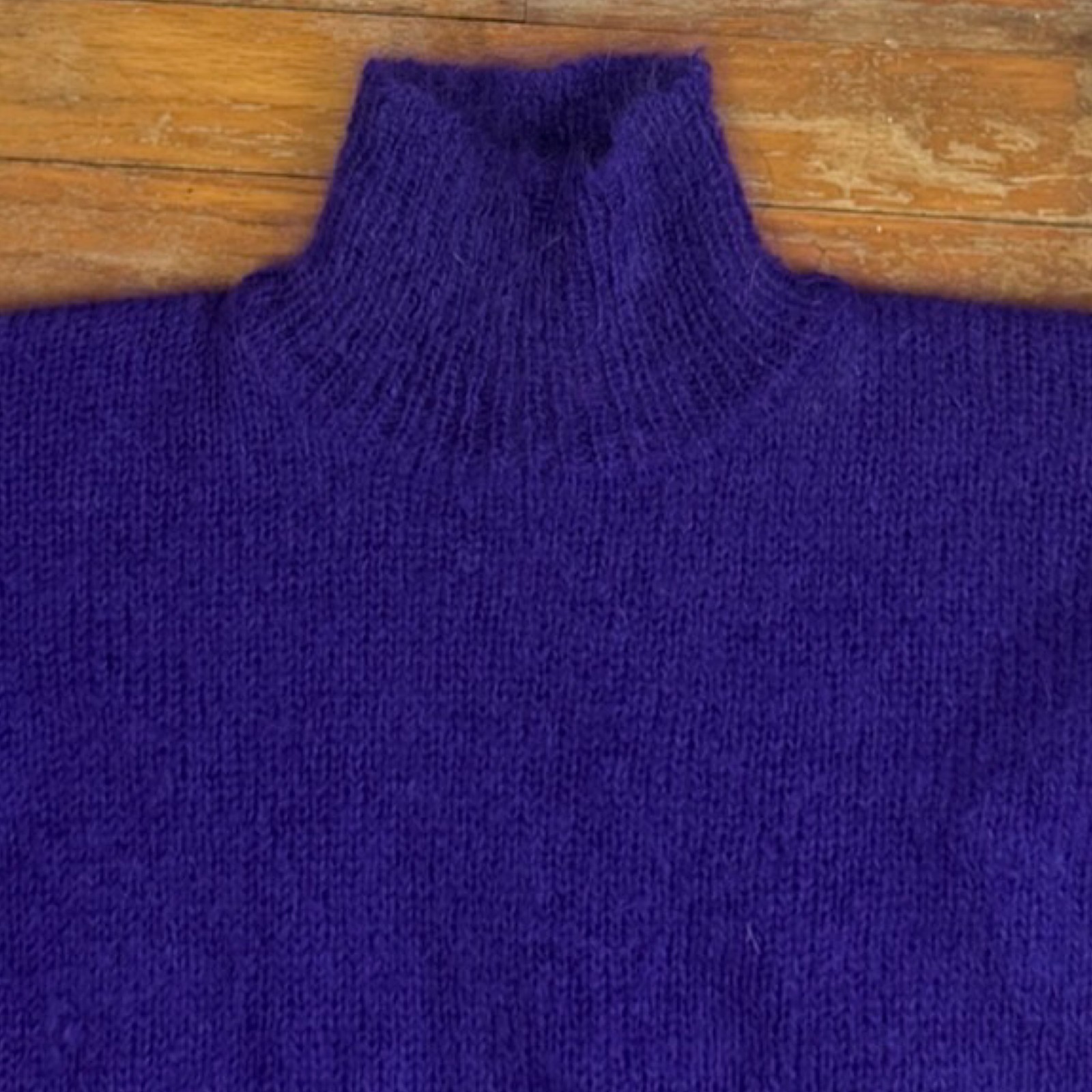 Vintage Purple Mohair & Wool Turtleneck Sweater Size XS/Small 1990s Knit